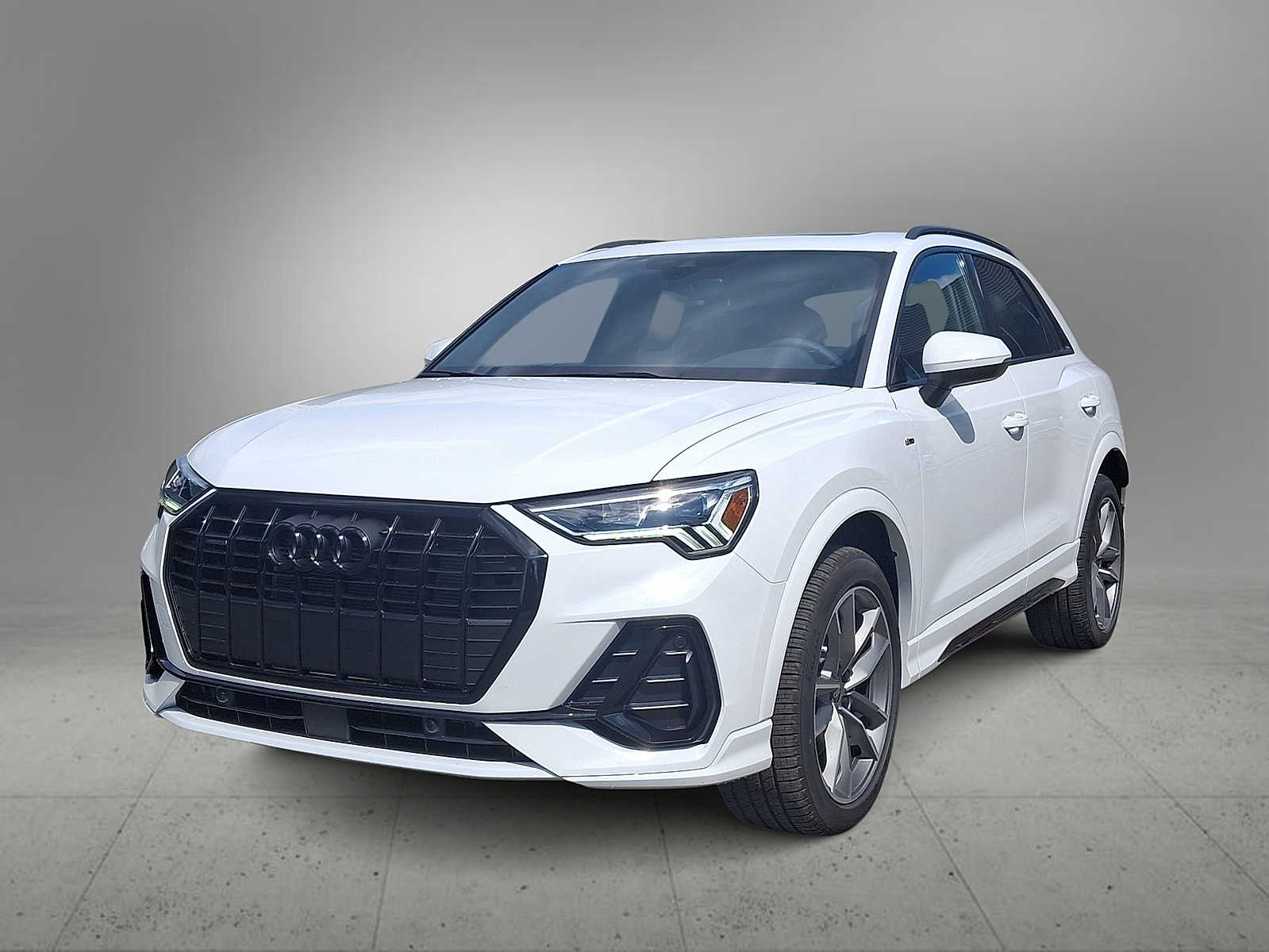 Thumbnail: 2025 Audi Q3 - 1
