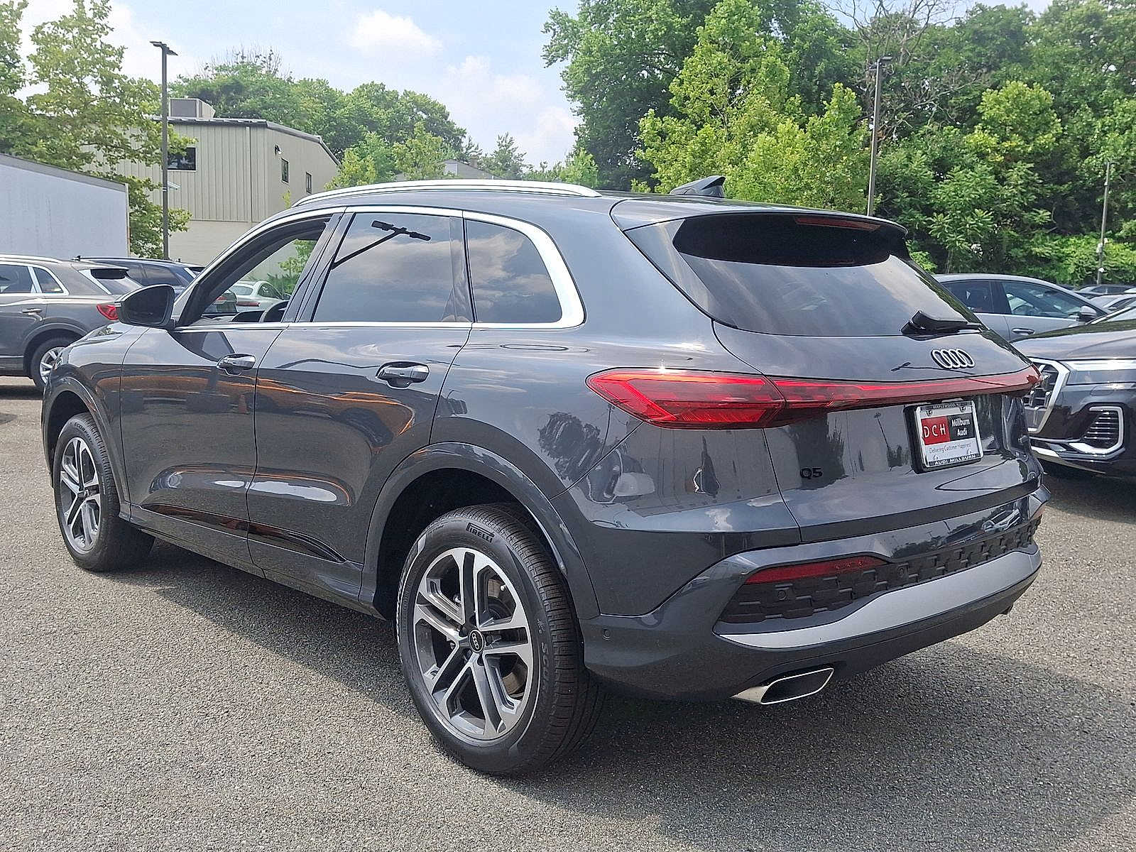 Thumbnail: 2025 Audi Q5 - 11