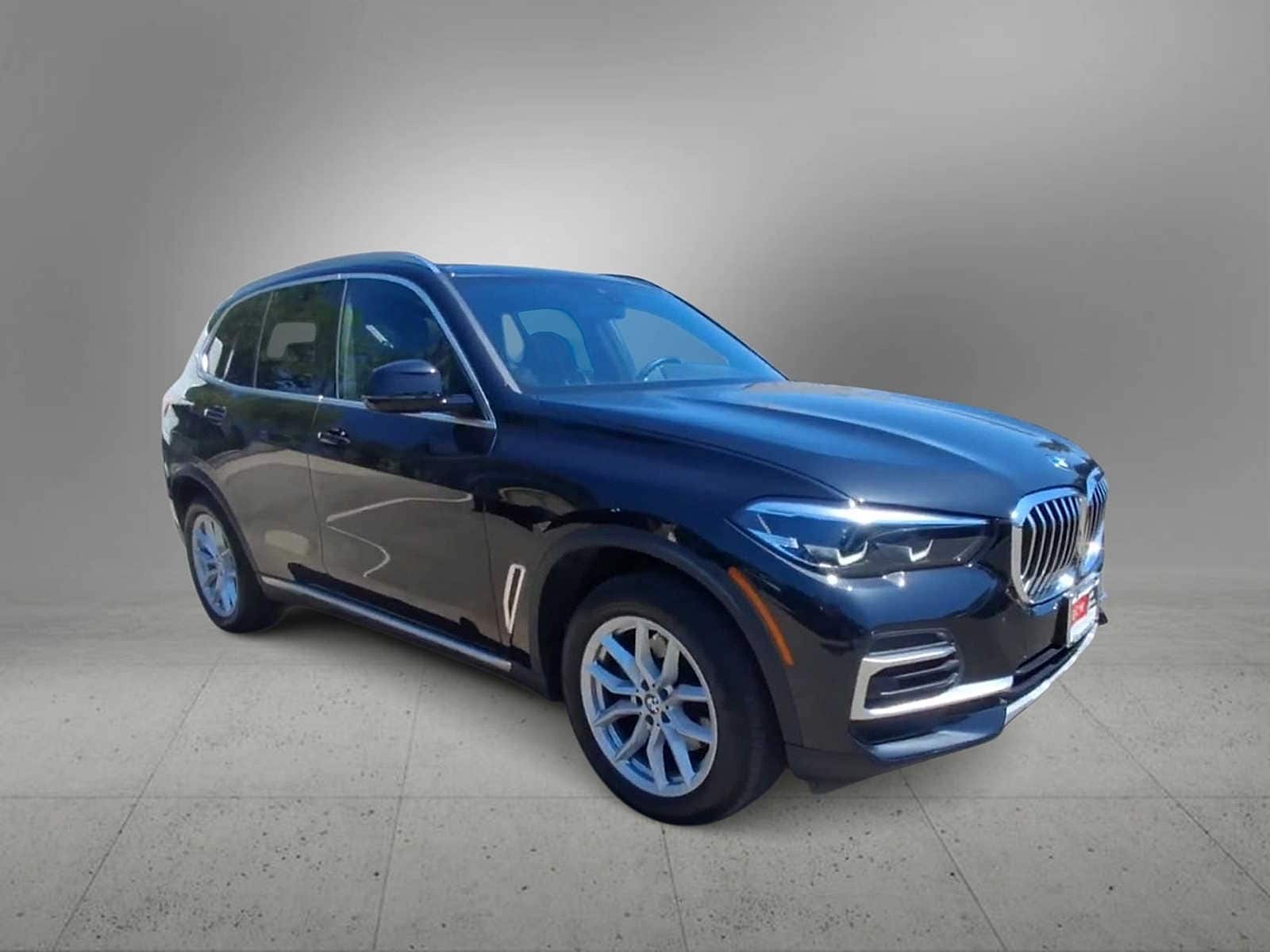 Thumbnail: 2022 BMW X5 - 2