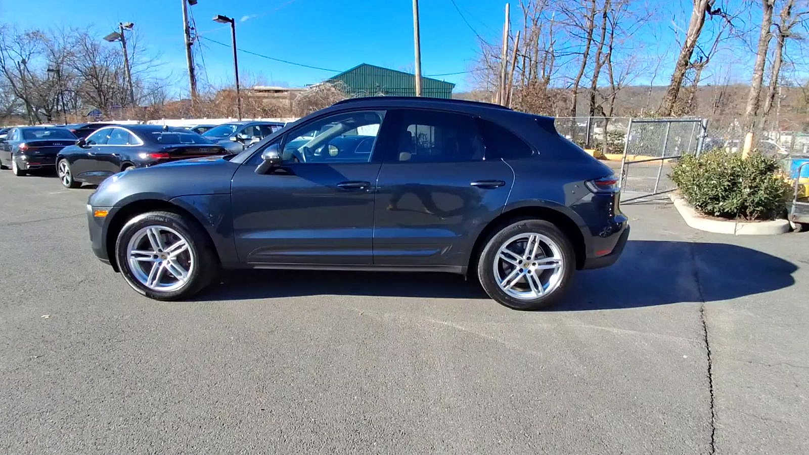 Thumbnail: 2024 Porsche Macan - 5