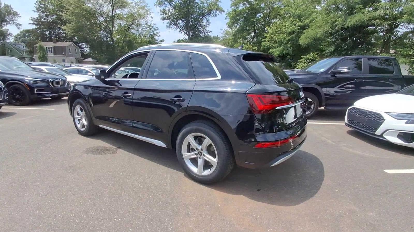 Thumbnail: 2022 Audi Q5 - 6