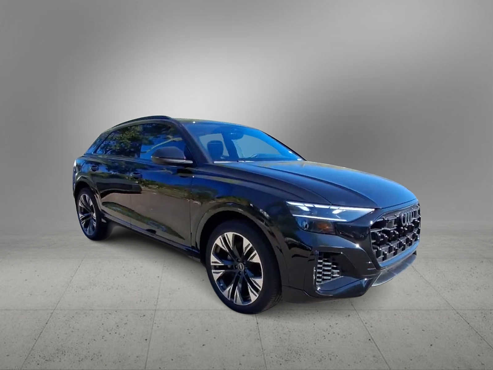 Thumbnail: 2025 Audi Q8 - 2