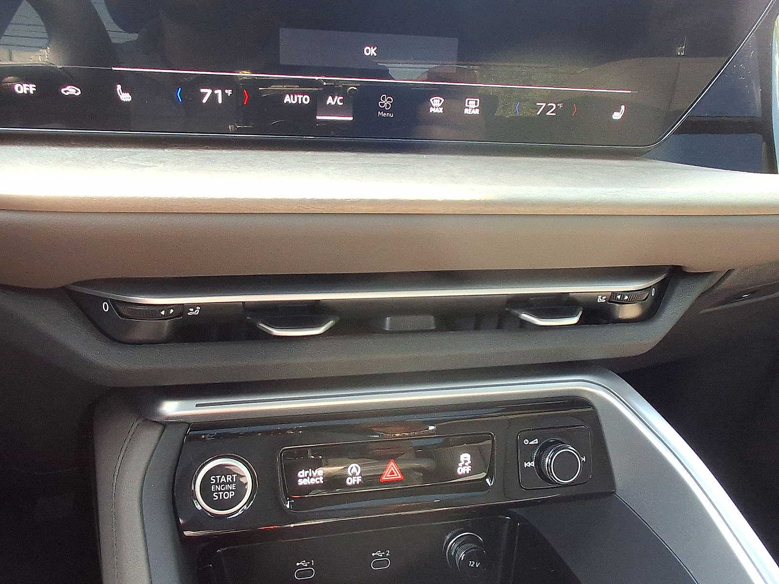 Thumbnail: 2025 Audi Q5 - 16