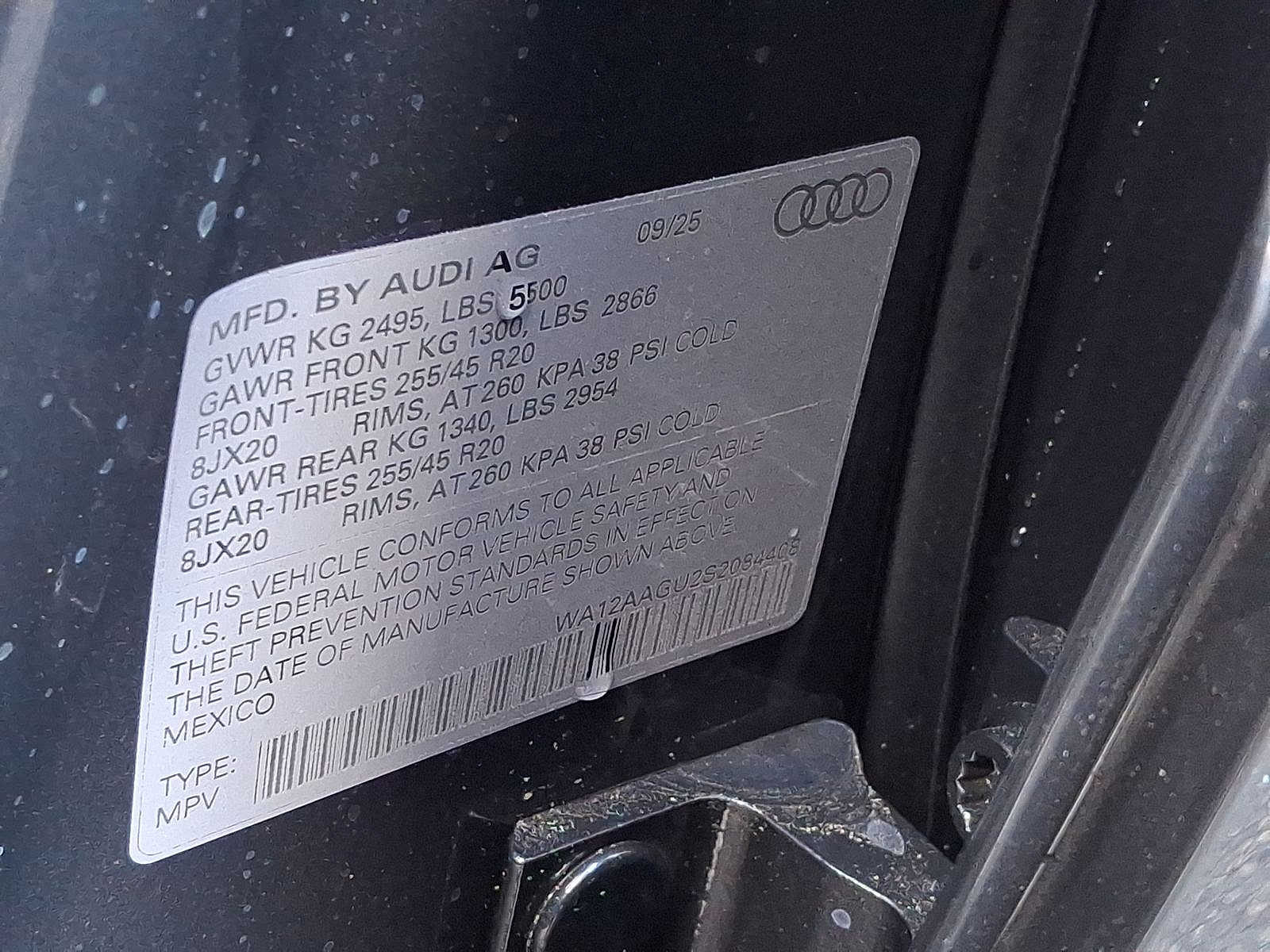 Thumbnail: 2025 Audi Q5 - 16