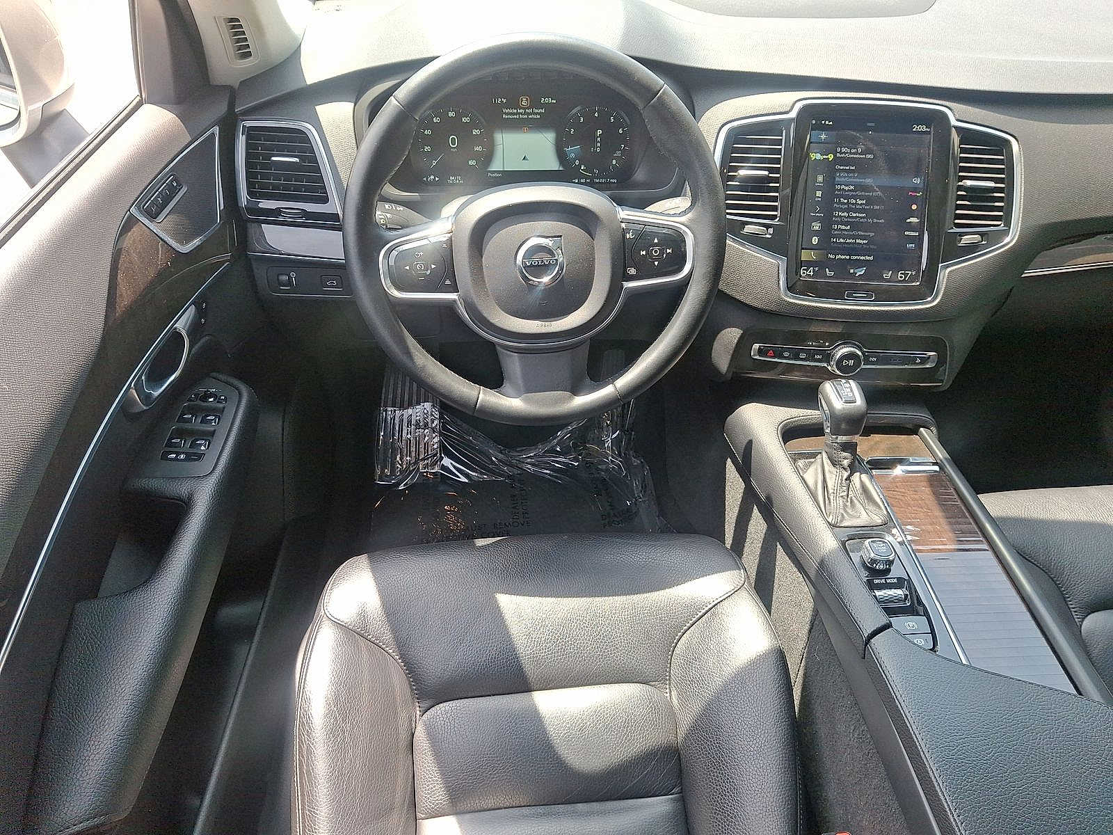 Thumbnail: 2018 Volvo XC90 - 20