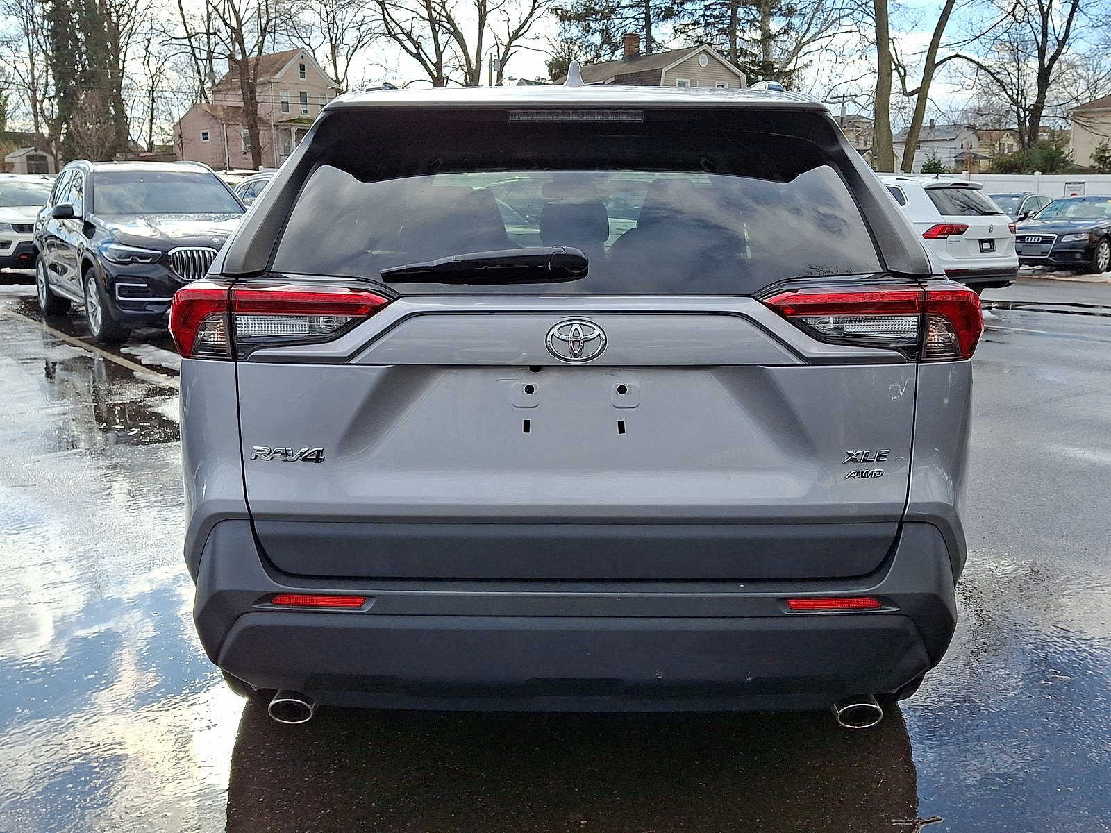 Thumbnail: 2019 Toyota RAV4 - 23