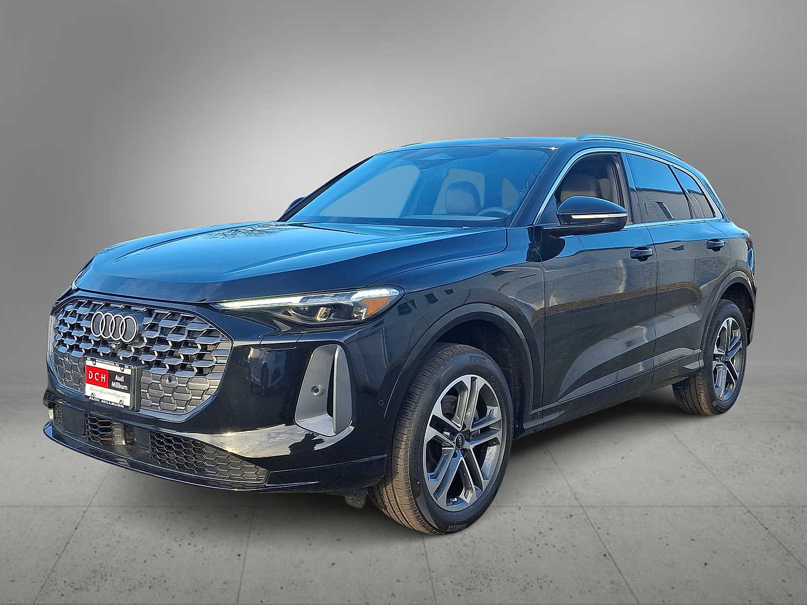 Thumbnail: 2025 Audi Q5 - 1