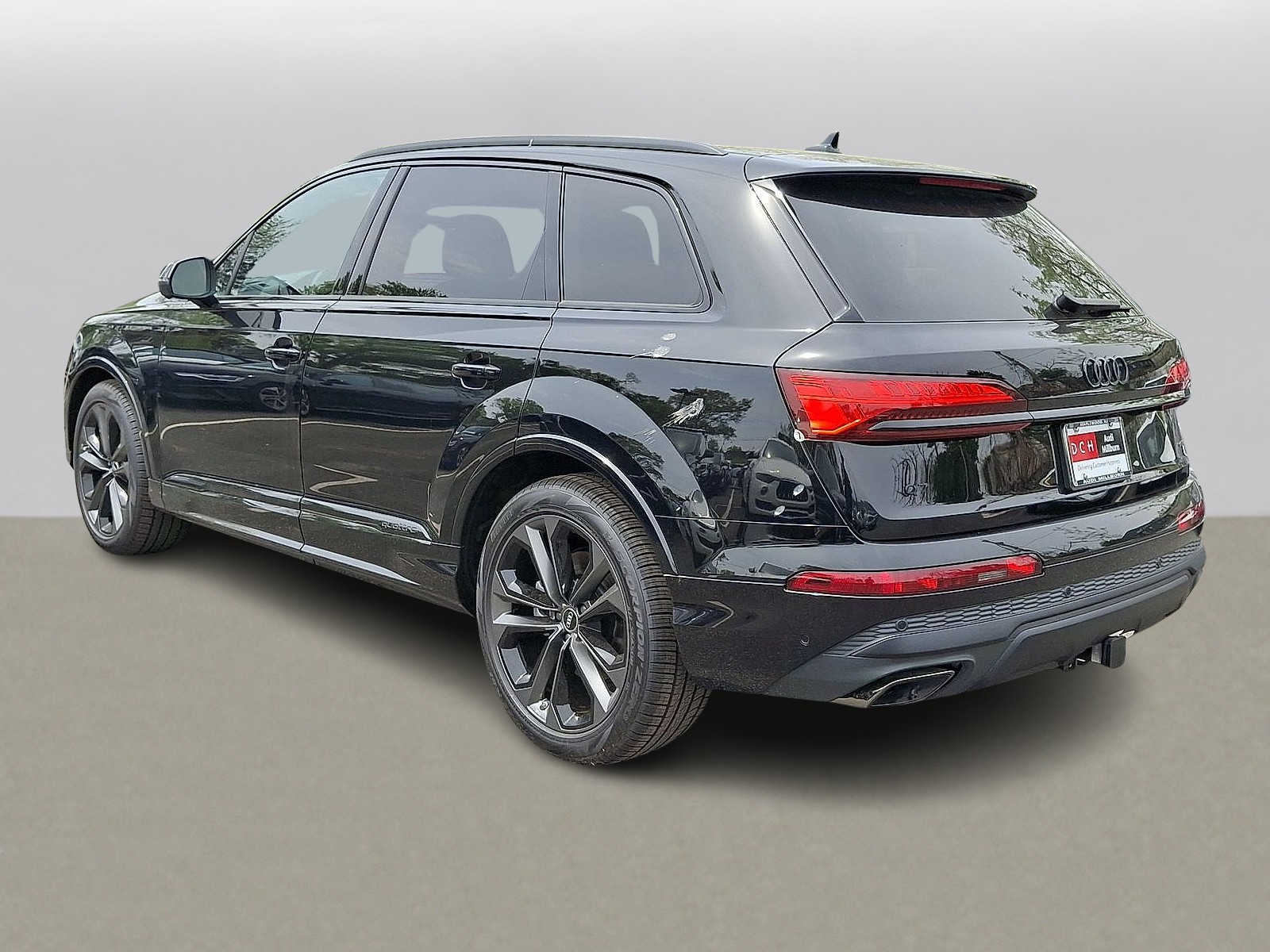 Thumbnail: 2026 Audi Q7 - 12
