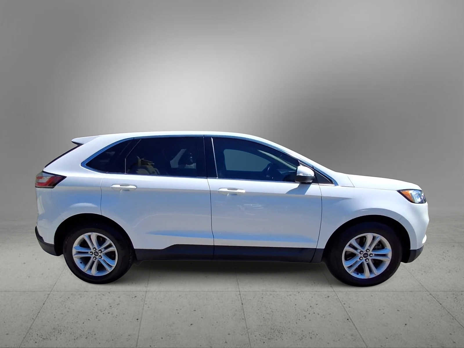 Thumbnail: 2020 Ford Edge - 8