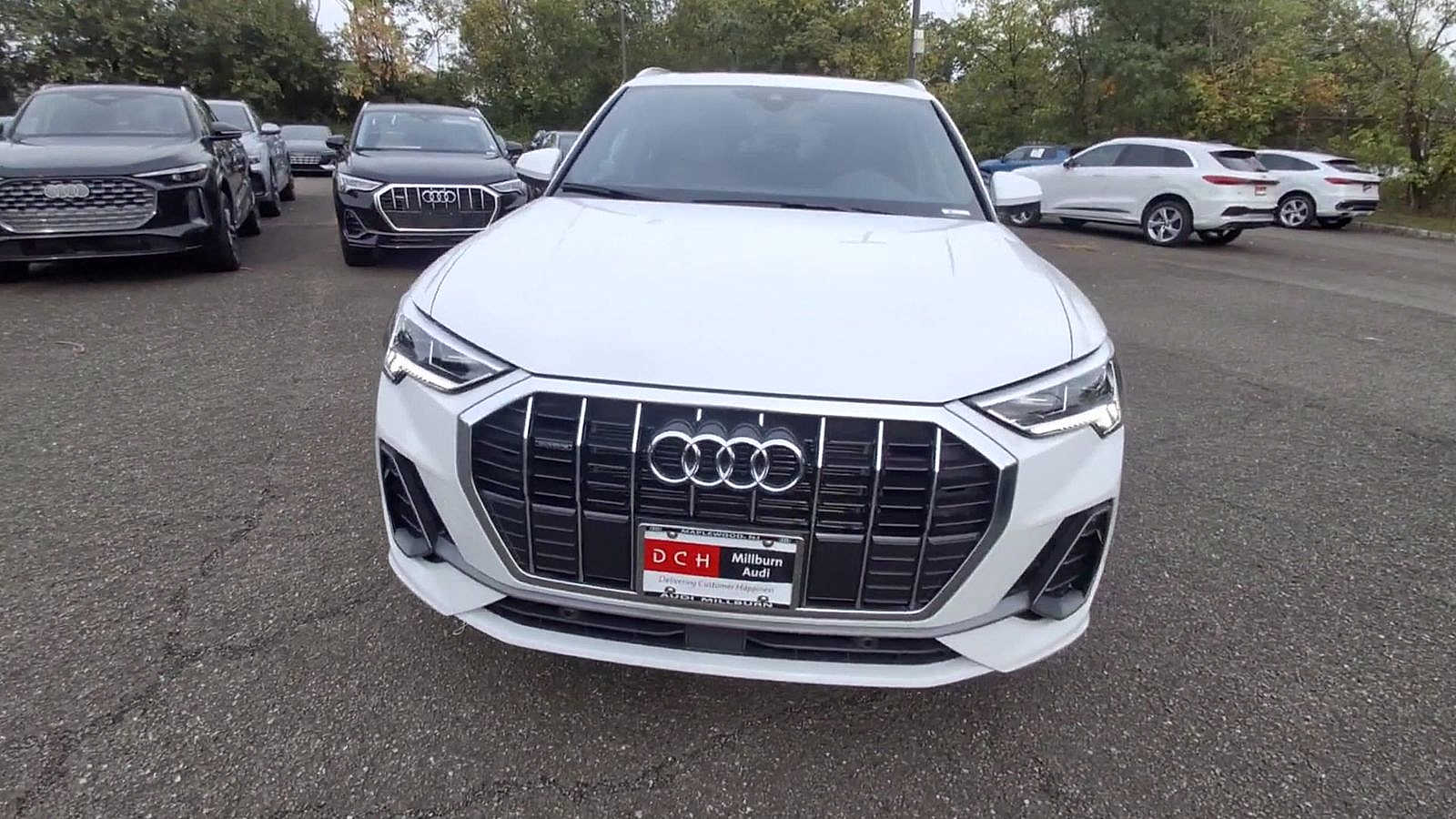 Thumbnail: 2025 Audi Q3 - 3