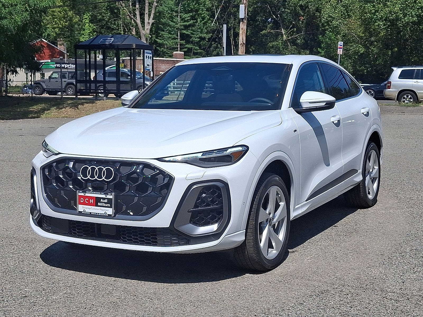 Thumbnail: 2025 Audi Q5 - 10