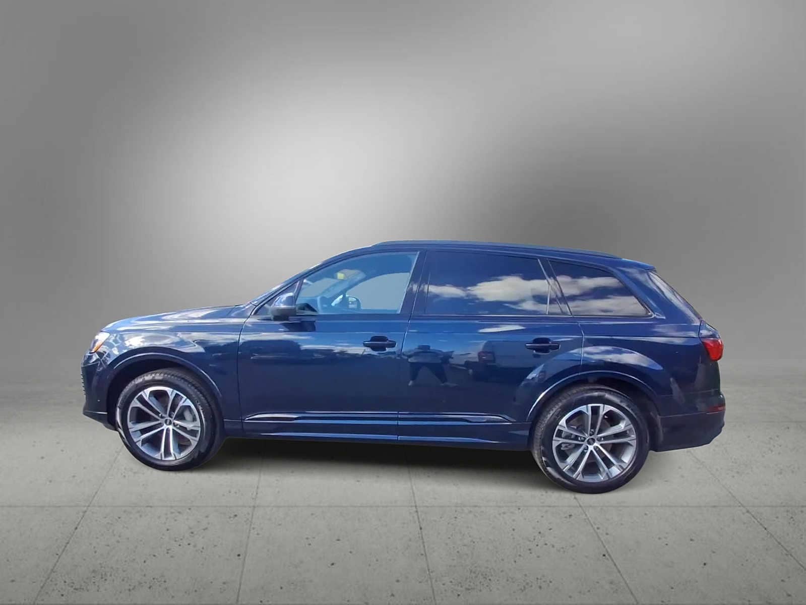 Thumbnail: 2025 Audi Q7 - 5