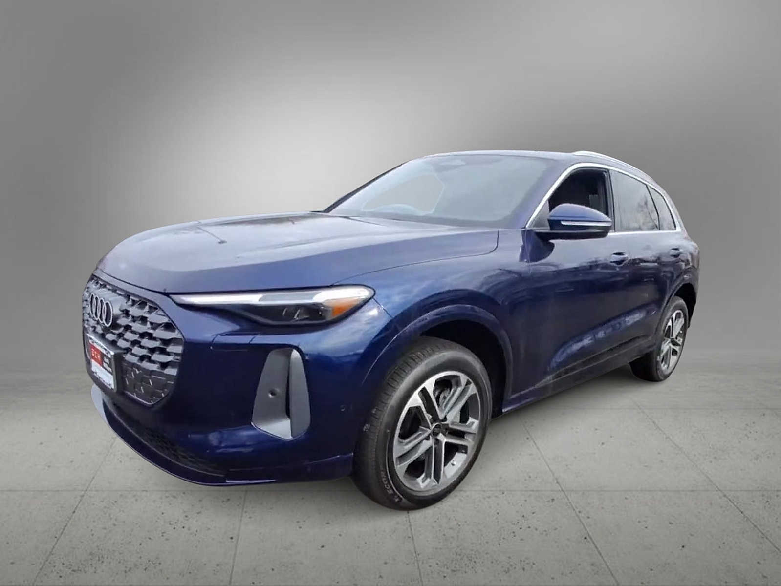 Thumbnail: 2025 Audi Q5 - 4