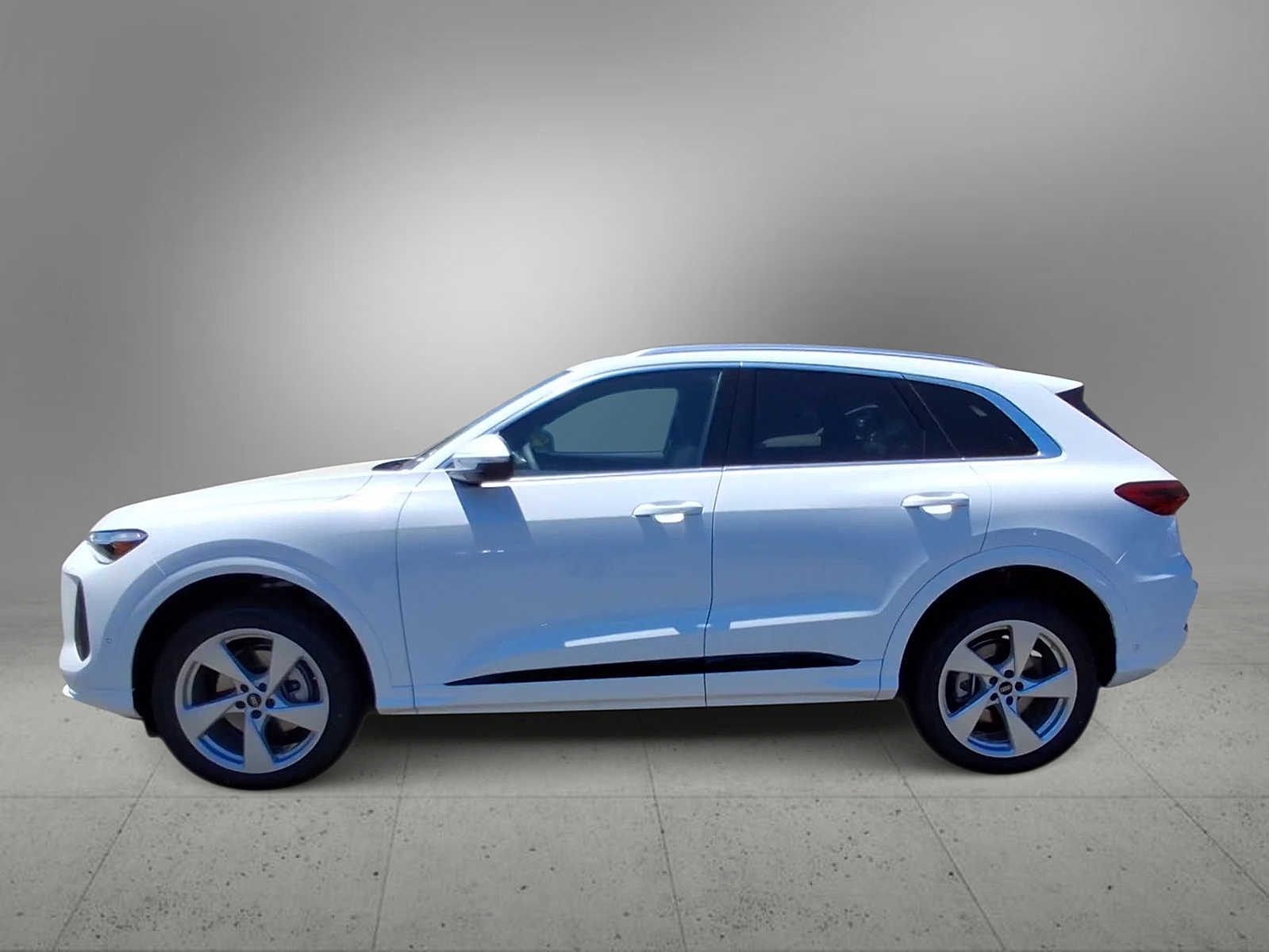 Thumbnail: 2026 Audi Q5 - 5