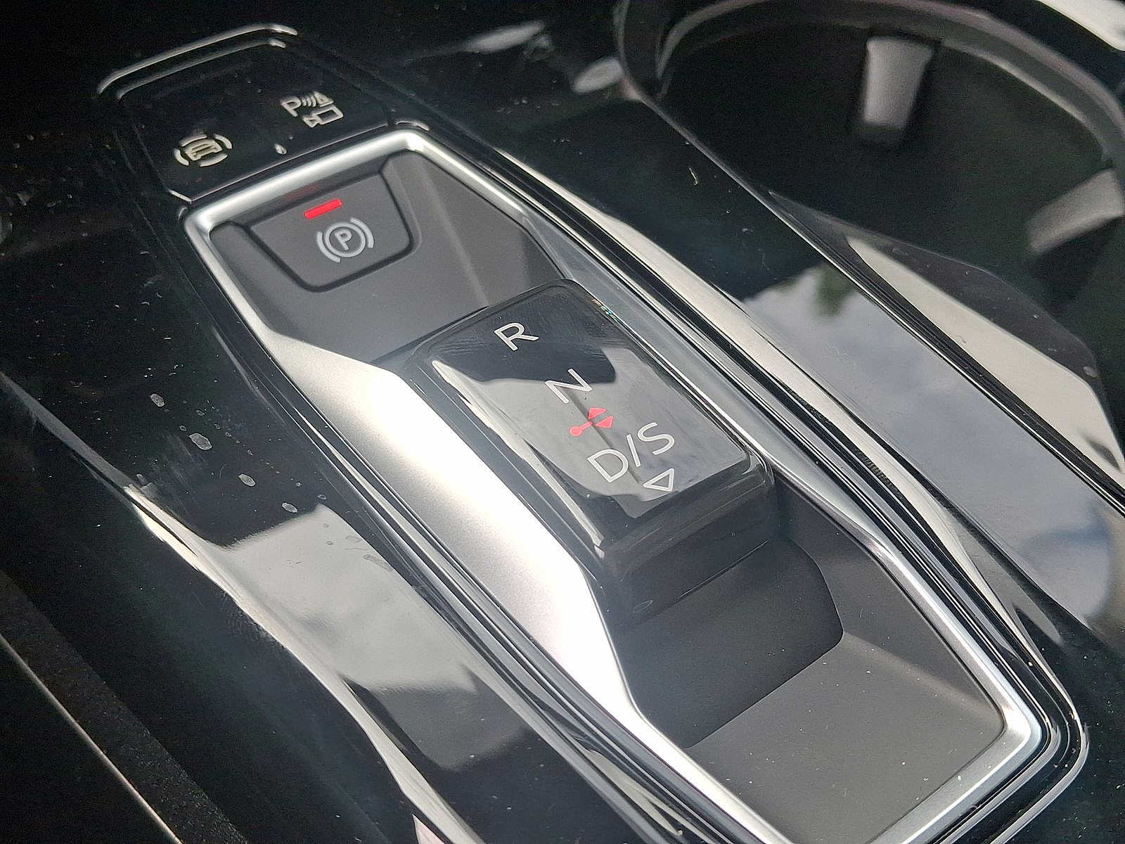 Thumbnail: 2025 Audi Q5 - 13