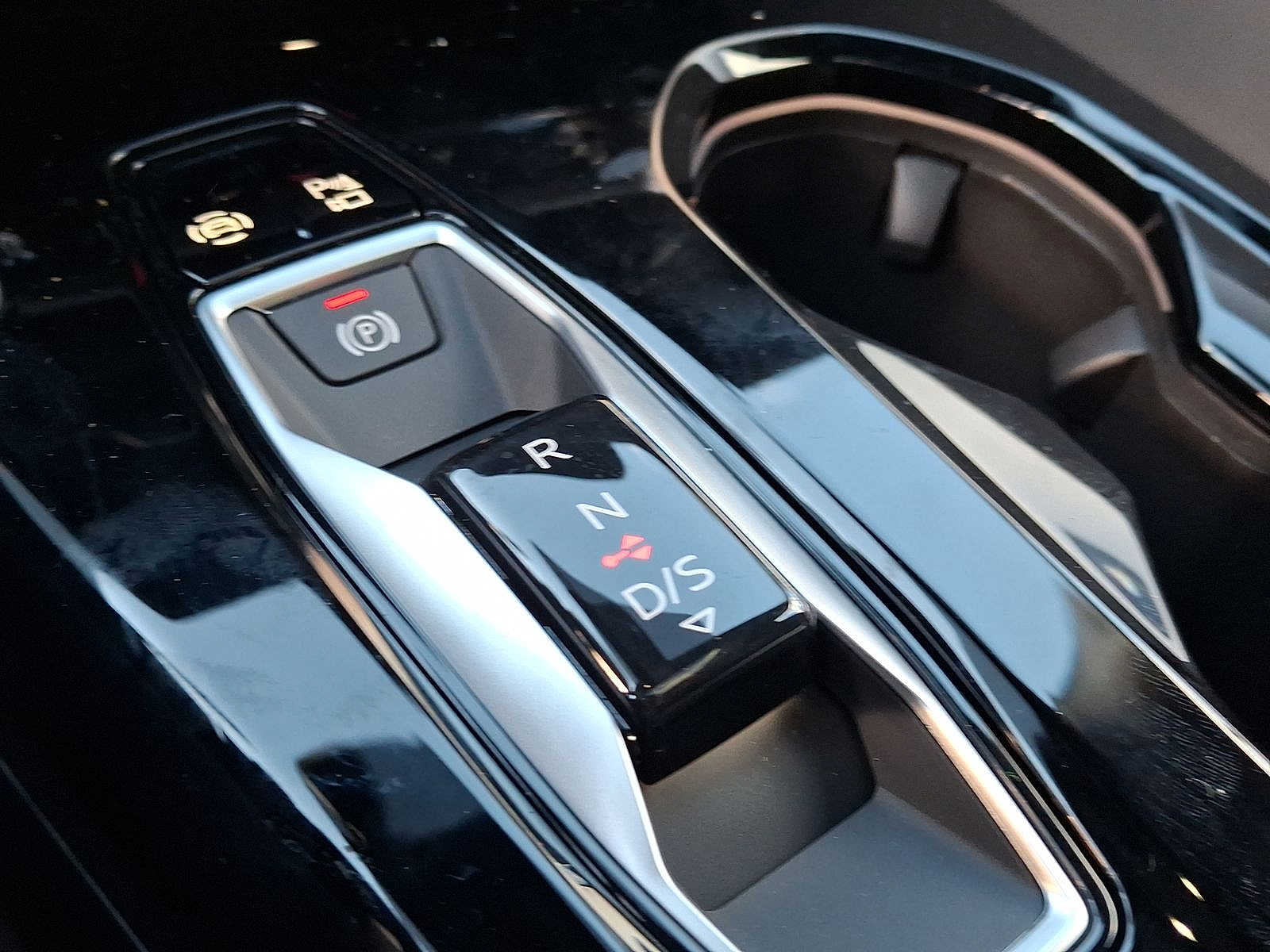 Thumbnail: 2025 Audi Q5 - 14