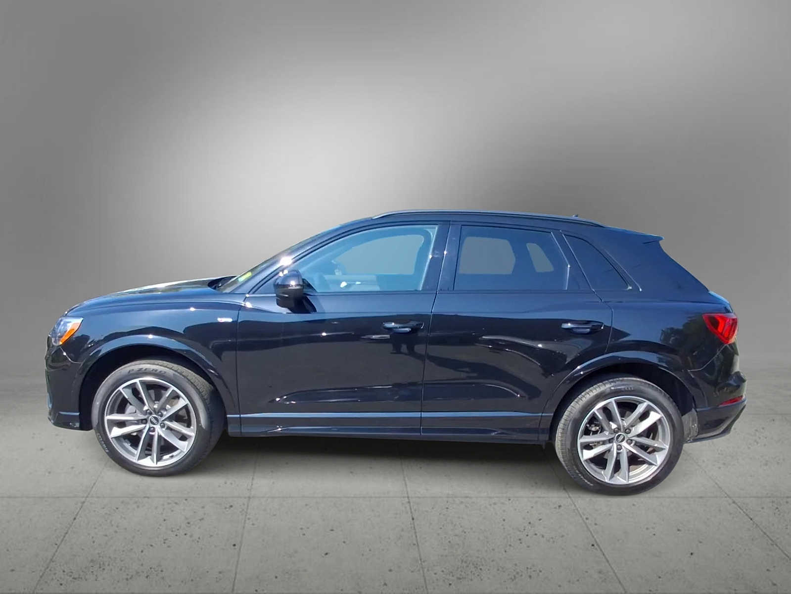 Thumbnail: 2021 Audi Q3 - 5