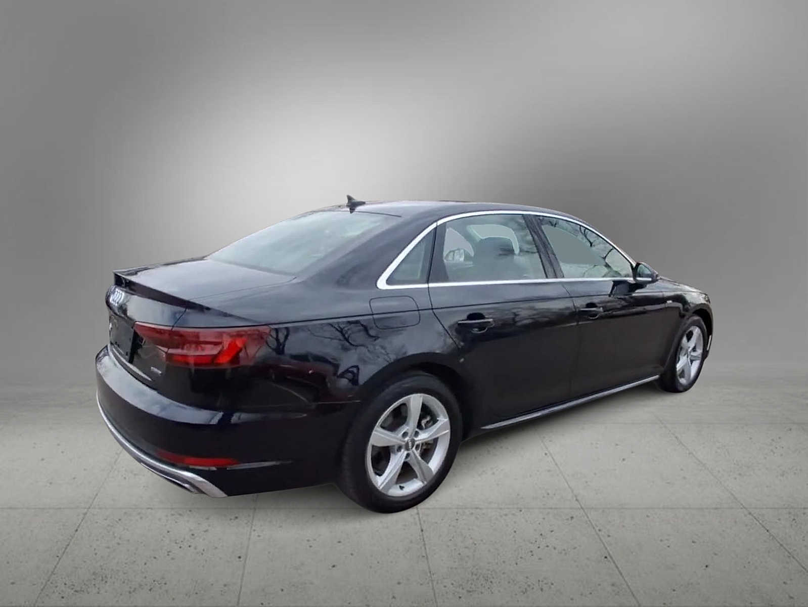 Thumbnail: 2019 Audi A4 - 8