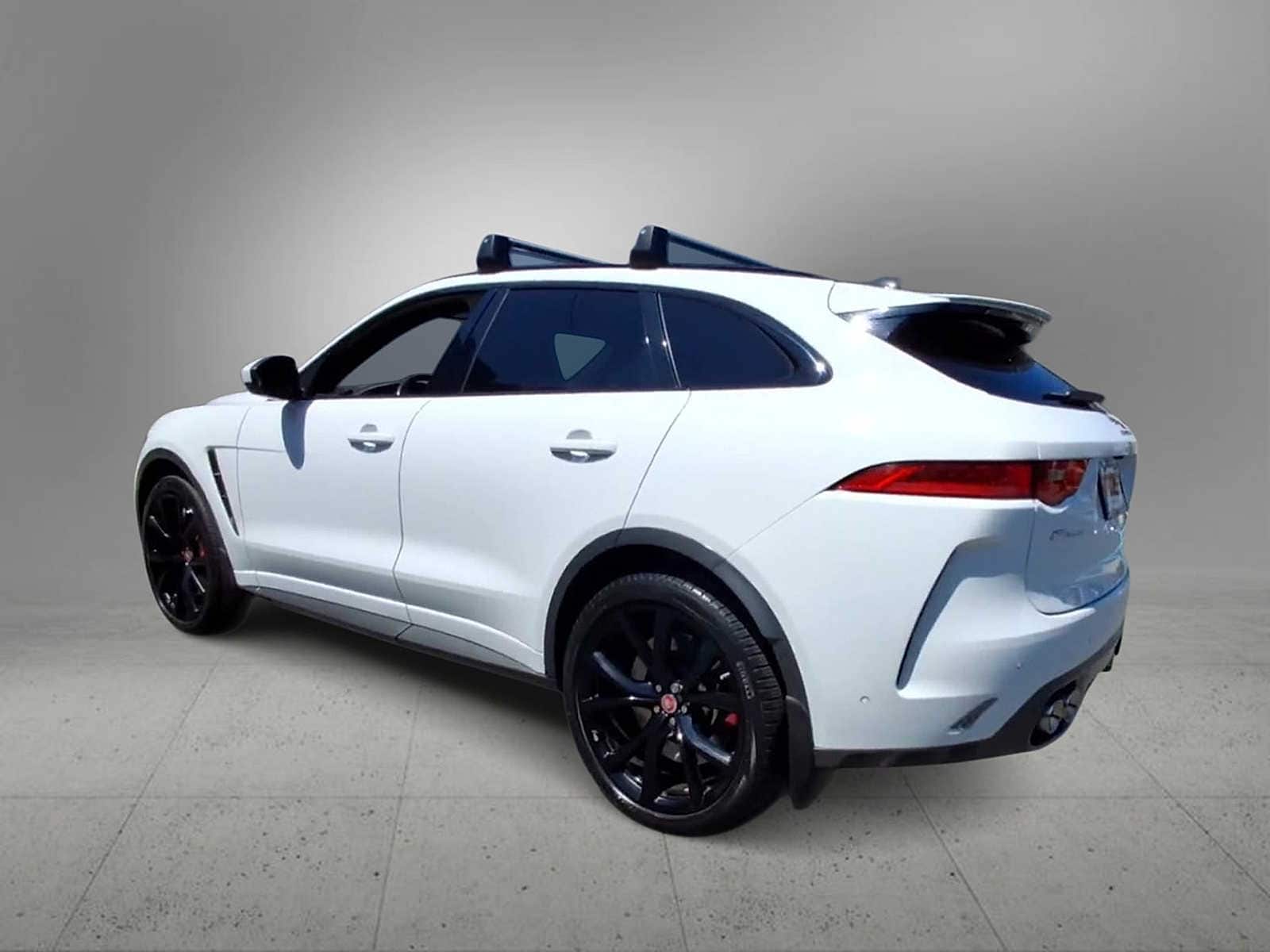 Thumbnail: 2020 Jaguar F-Pace - 6