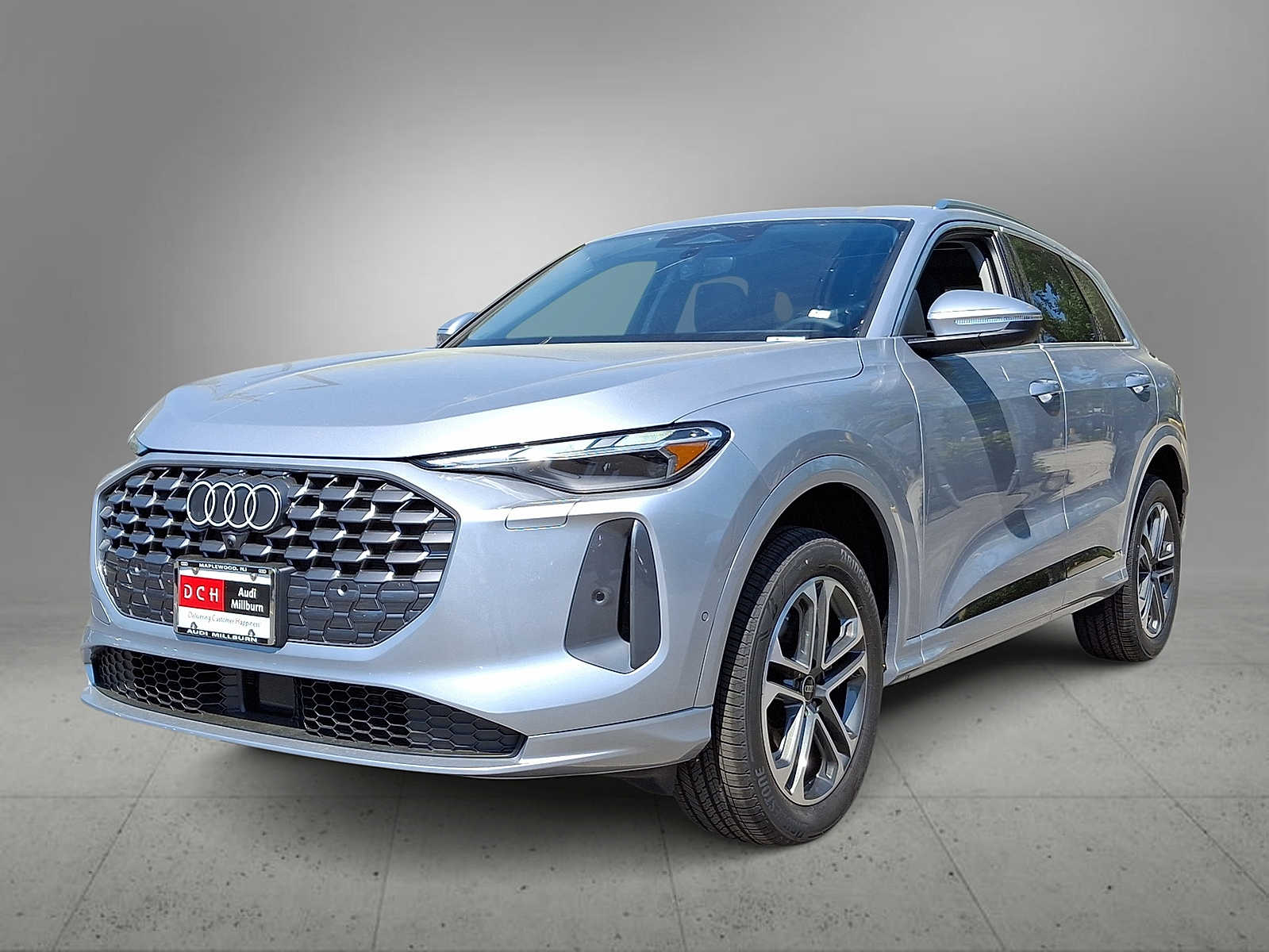 Thumbnail: 2026 Audi Q5 - 4