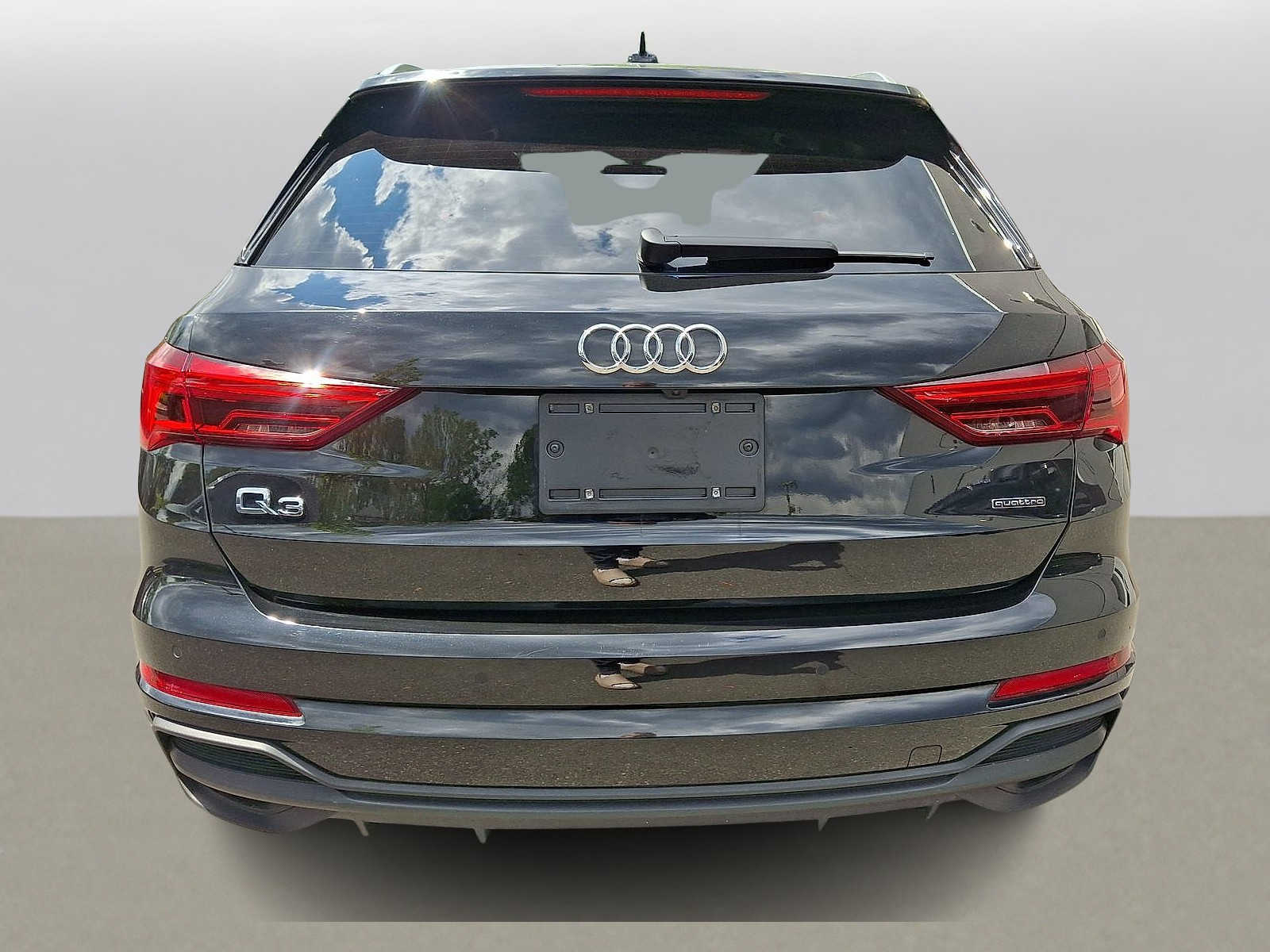 Thumbnail: 2024 Audi Q3 - 22