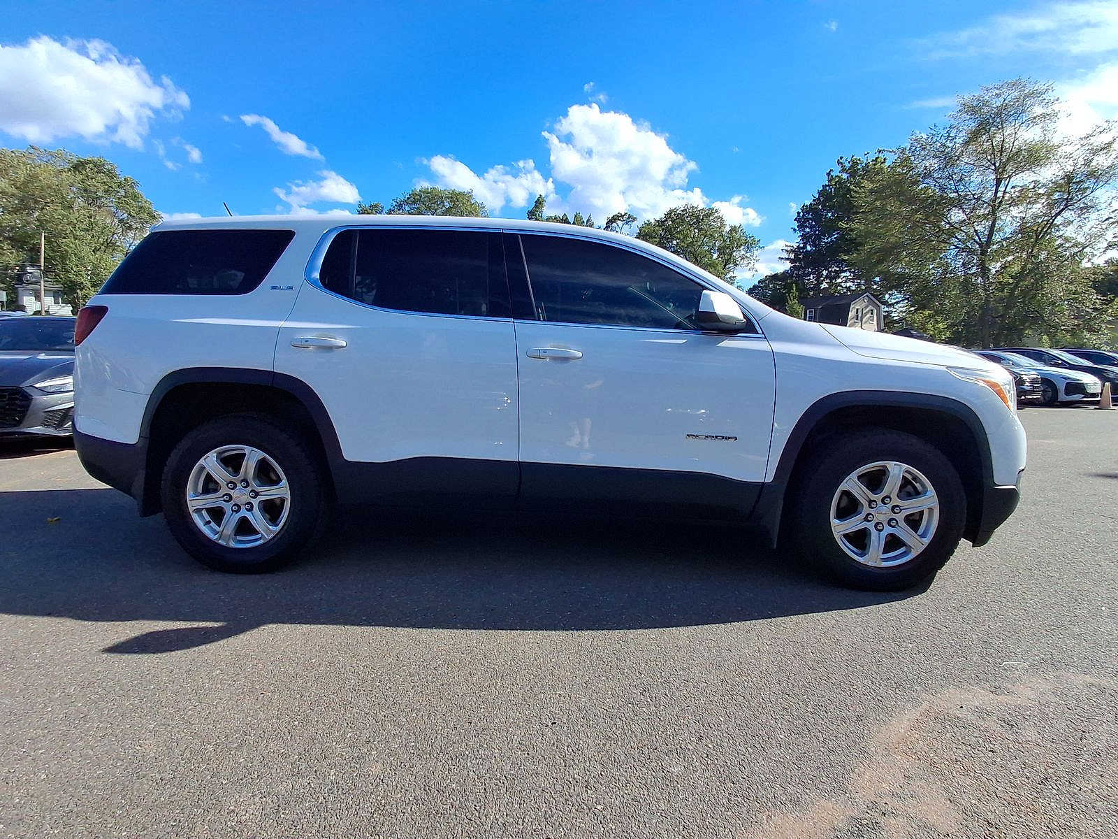 Thumbnail: 2019 GMC Acadia - 26