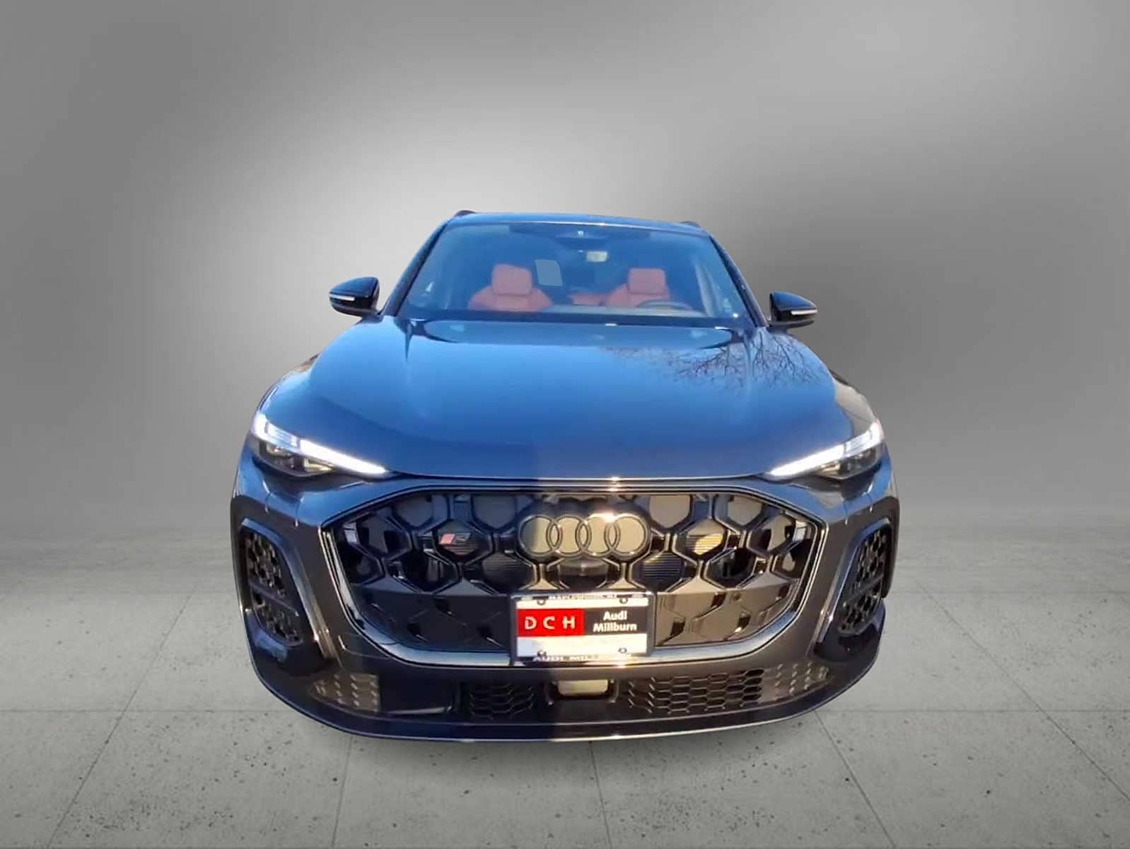 Thumbnail: 2025 Audi SQ5 - 3