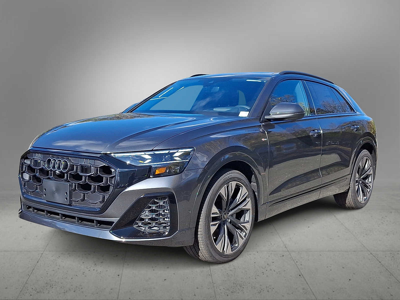 Thumbnail: 2026 Audi Q8 - 1