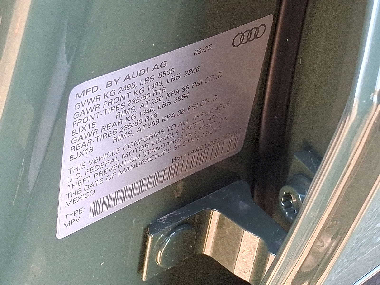 Thumbnail: 2025 Audi Q5 - 17