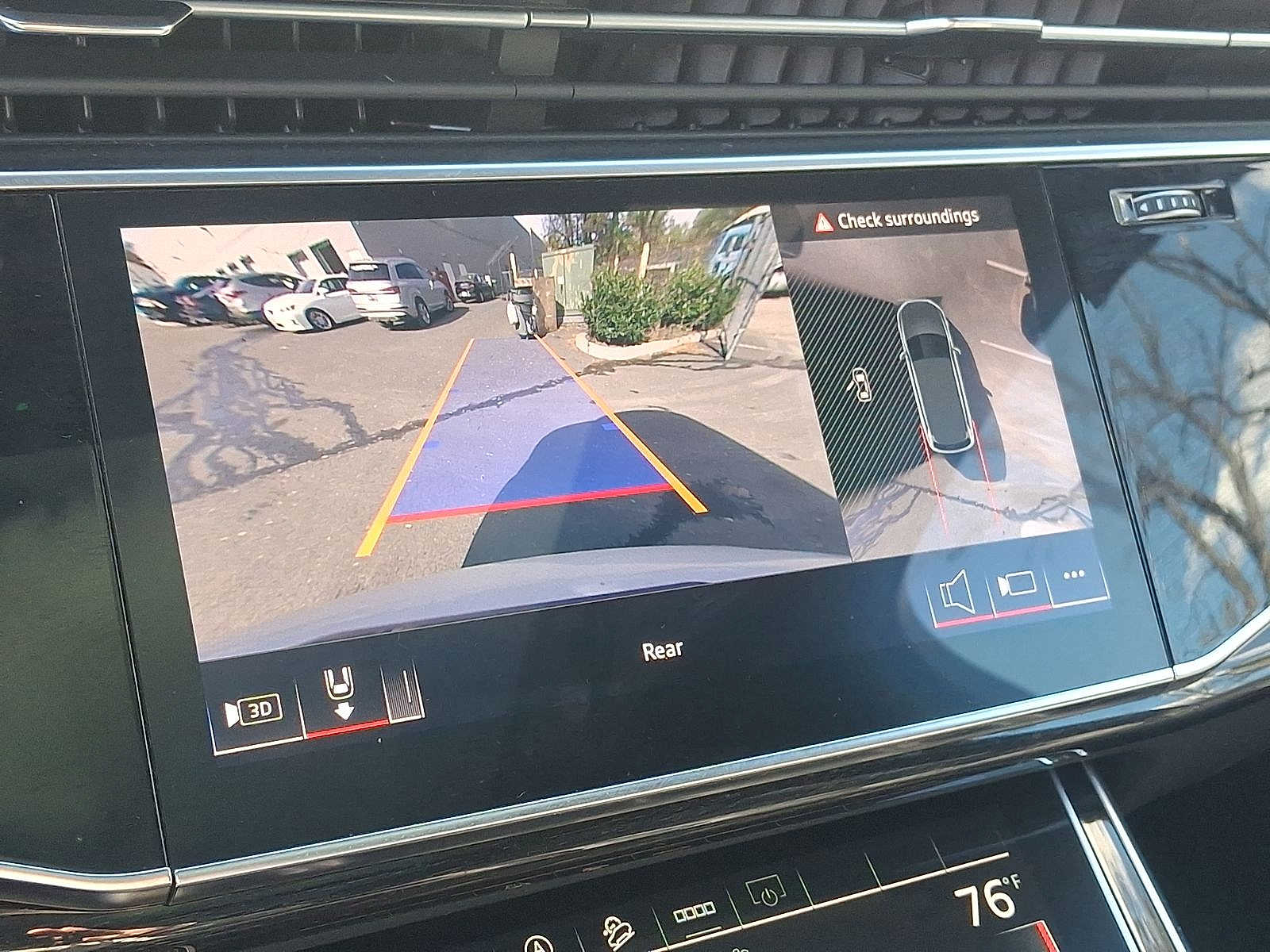 Thumbnail: 2025 Audi Q7 - 13