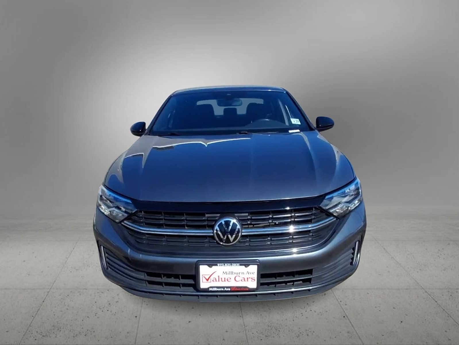 Thumbnail: 2022 Volkswagen Jetta - 3