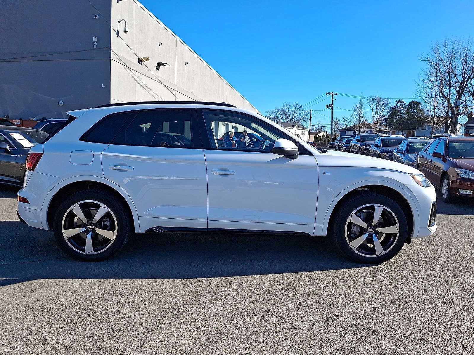 Thumbnail: 2022 Audi Q5 - 26