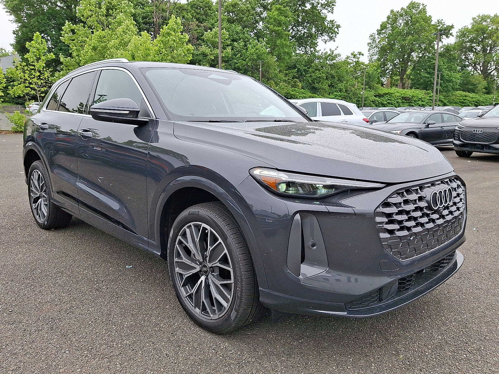 Thumbnail: 2025 Audi Q5 - 10