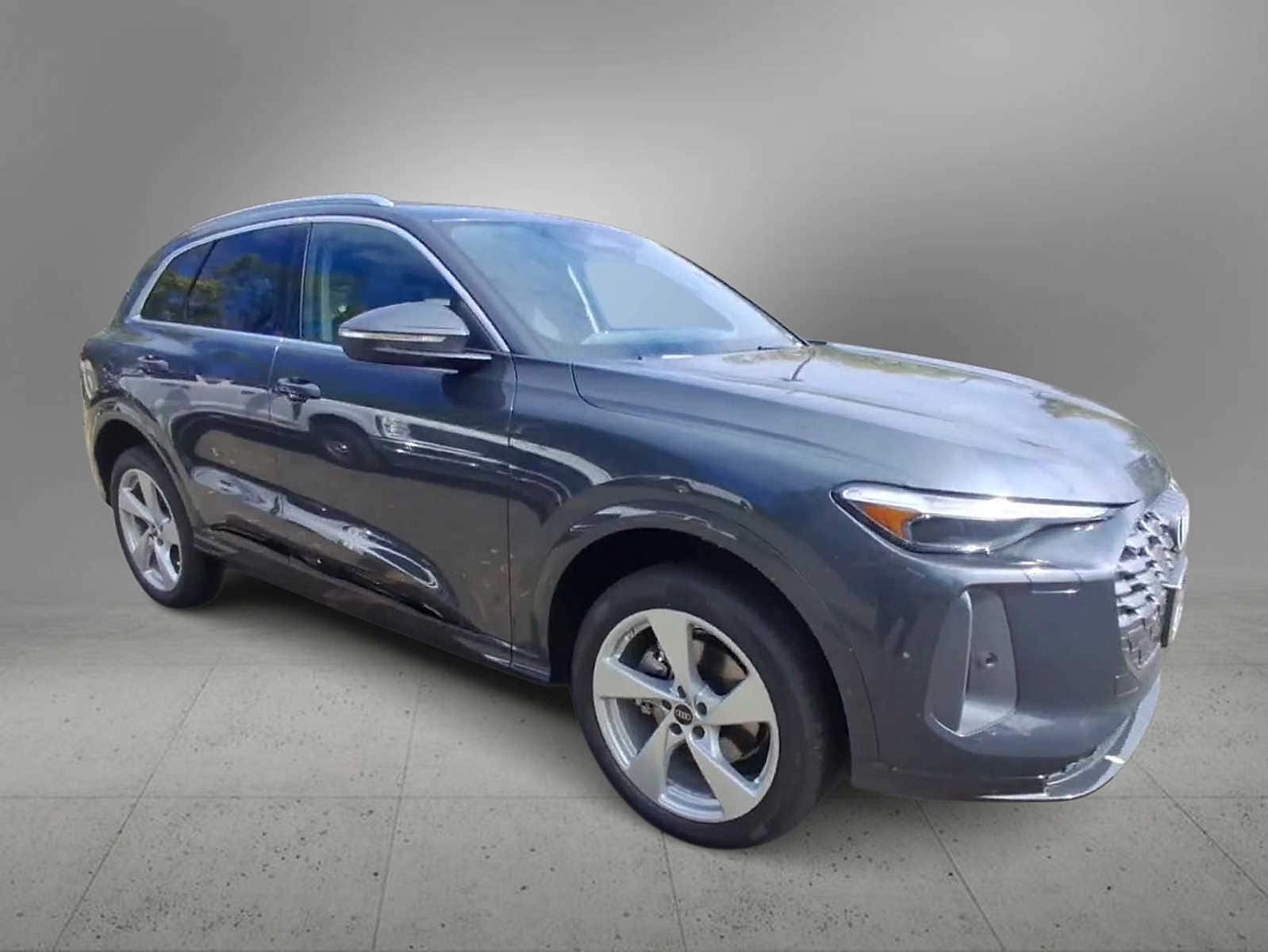 Thumbnail: 2025 Audi Q5 - 2