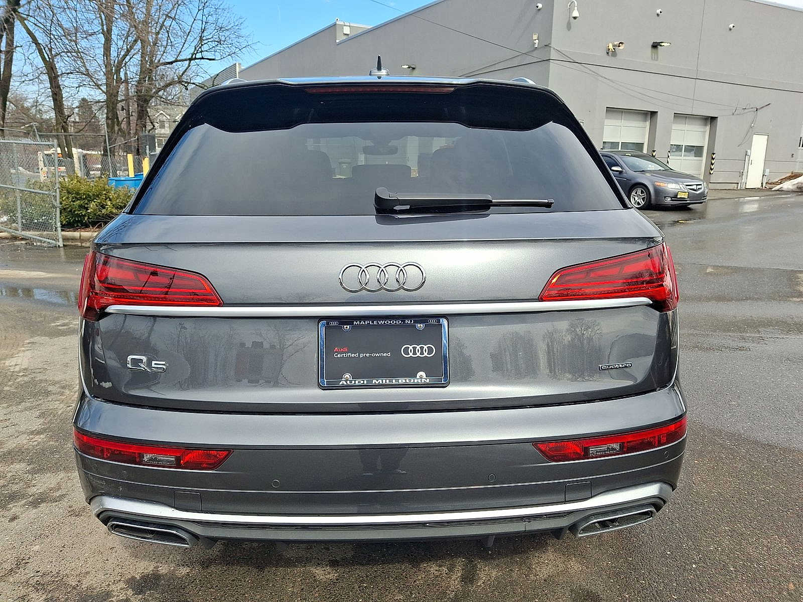 Thumbnail: 2023 Audi Q5 - 23