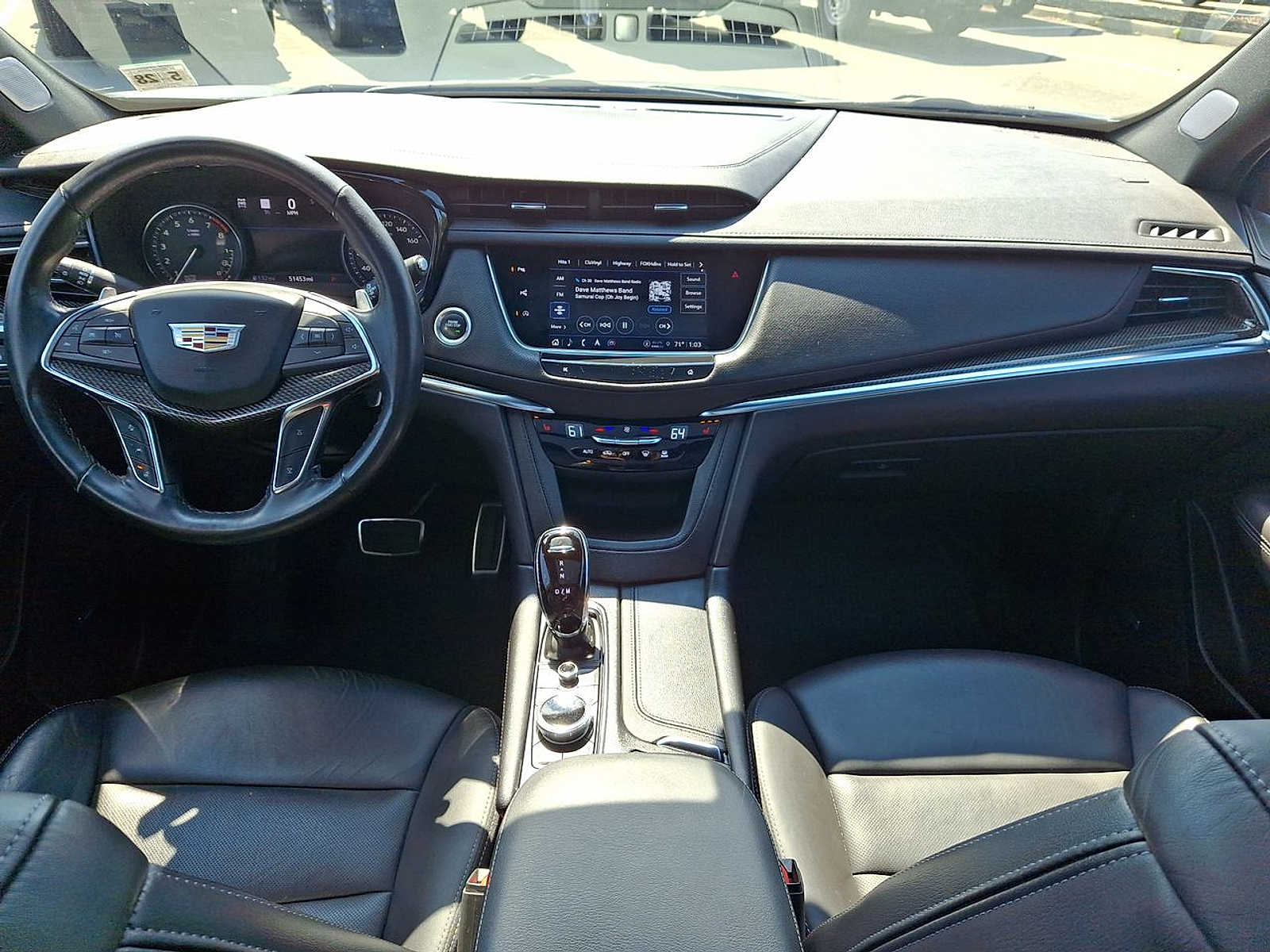 Thumbnail: 2023 Cadillac XT5 - 10