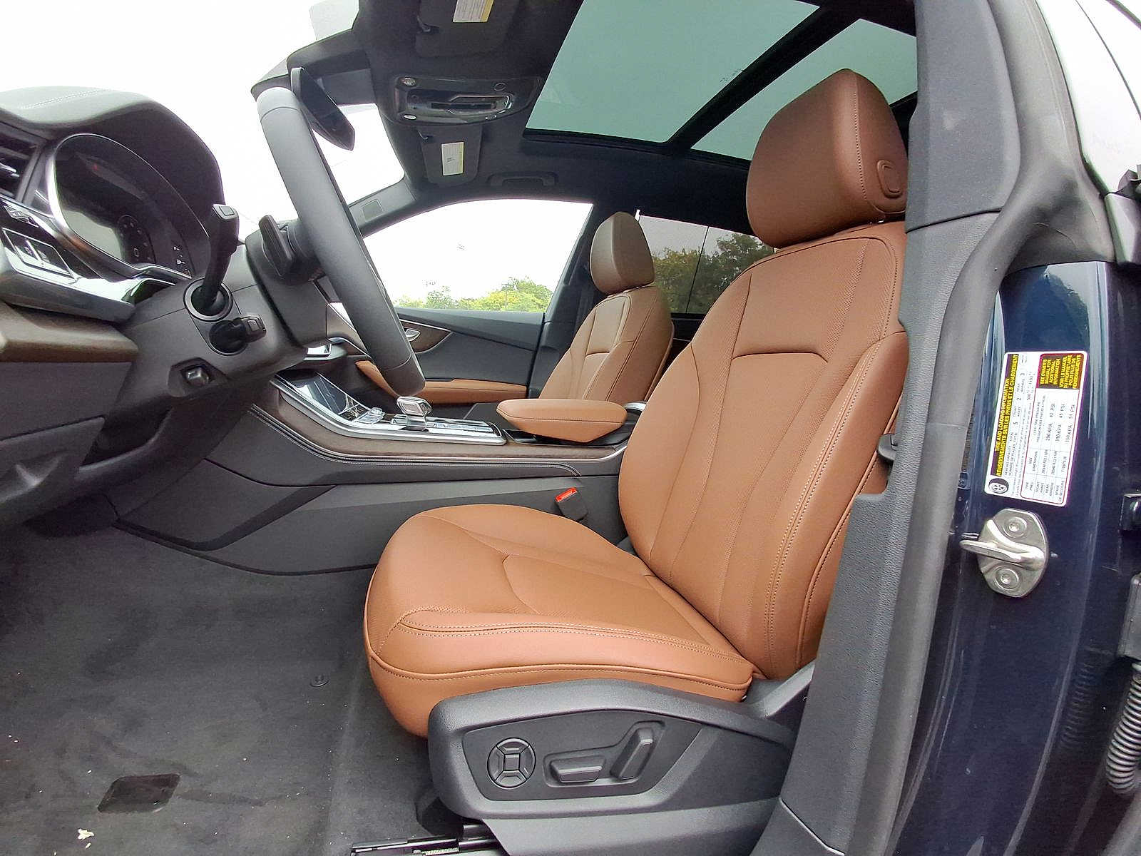 Thumbnail: 2025 Audi Q8 - 13