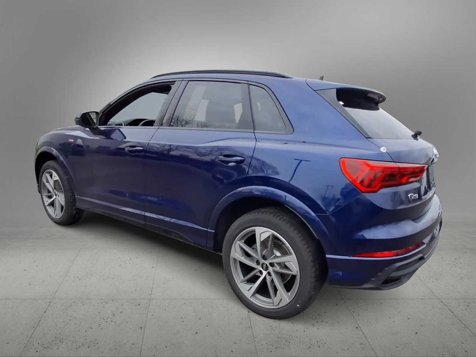 Thumbnail: 2025 Audi Q3 - 6