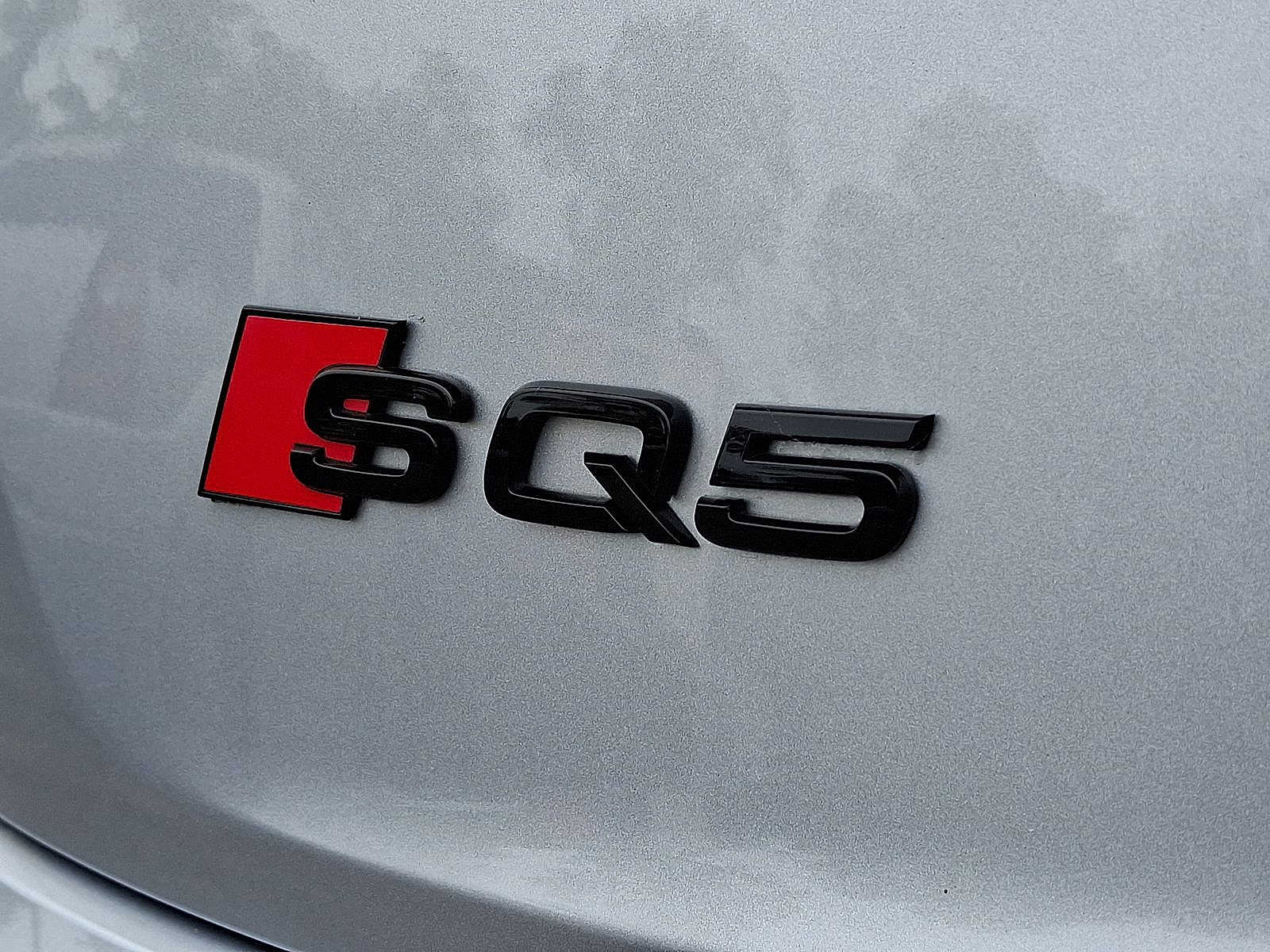 Thumbnail: 2023 Audi SQ5 - 23