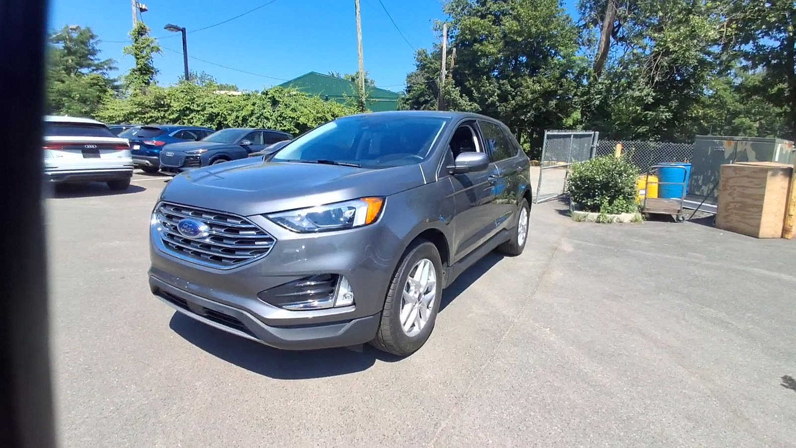 Thumbnail: 2022 Ford Edge - 2