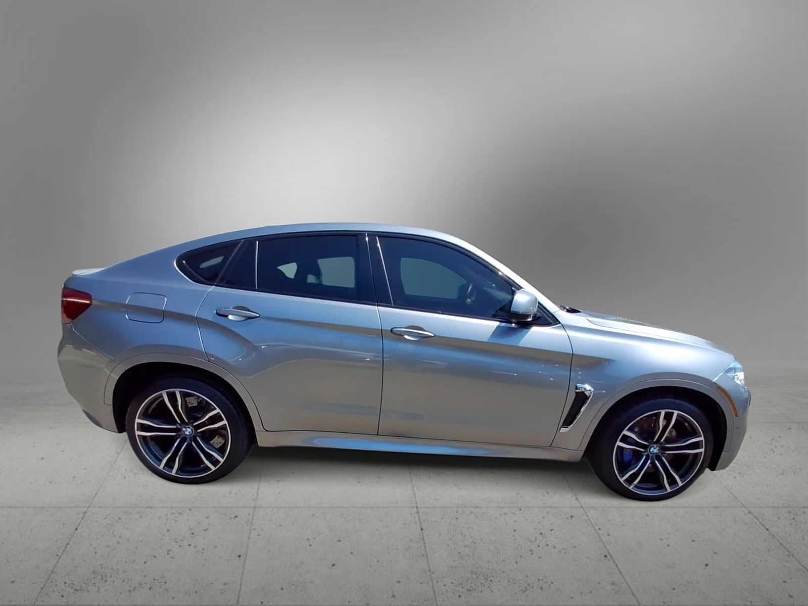 Thumbnail: 2015 BMW X6 - 9