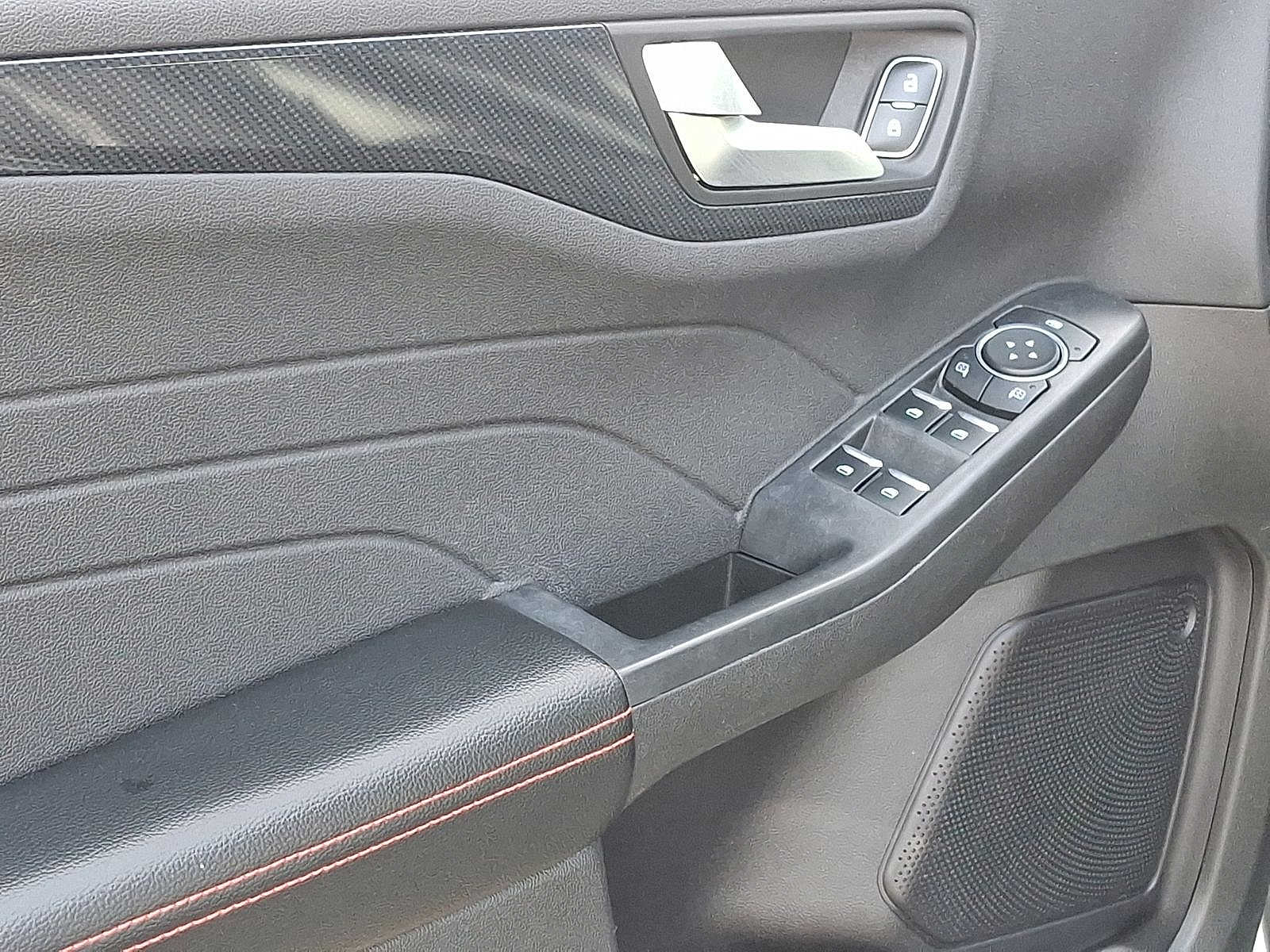 Thumbnail: 2023 Ford Escape - 10