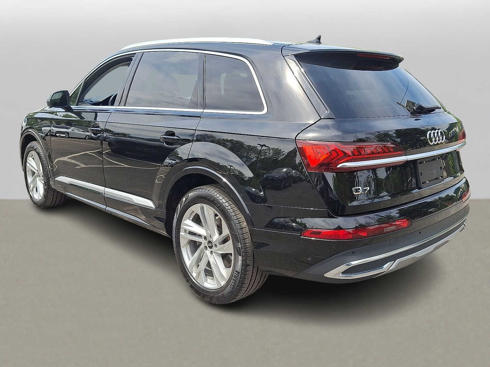 Thumbnail: 2023 Audi Q7 - 20
