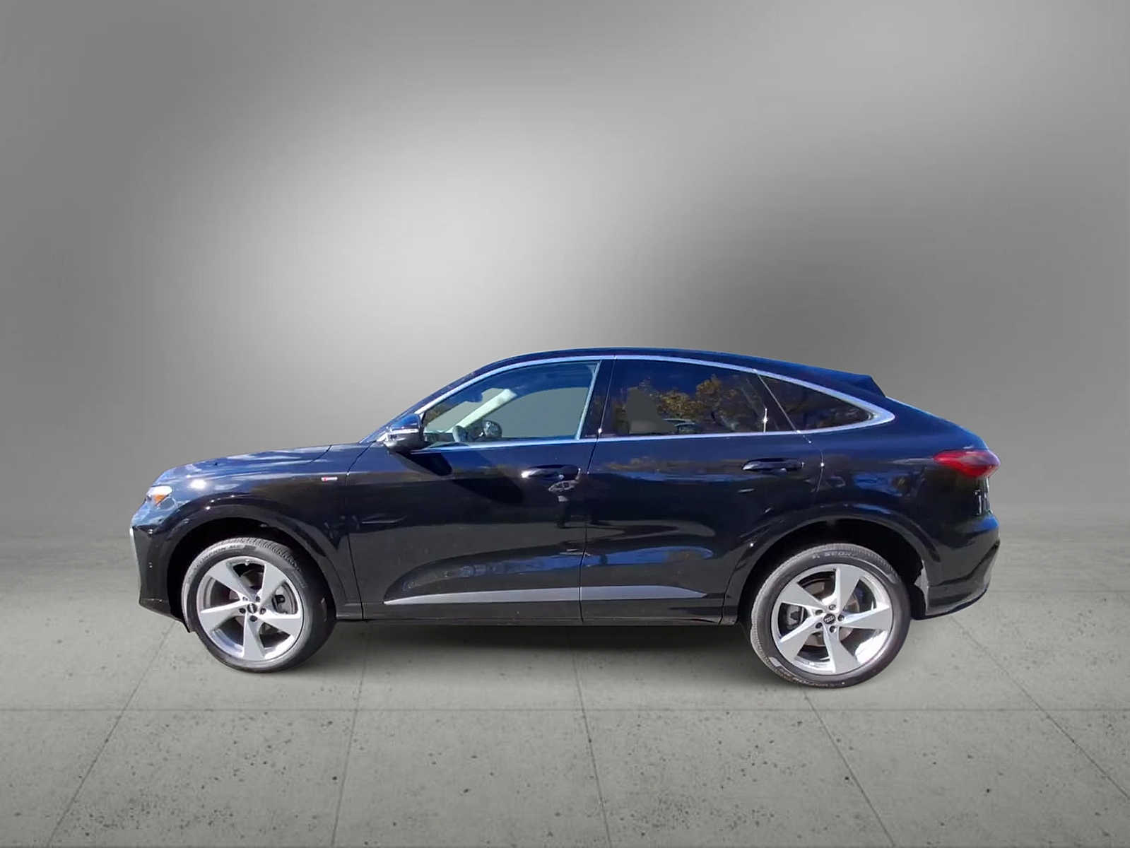 Thumbnail: 2025 Audi Q5 - 5