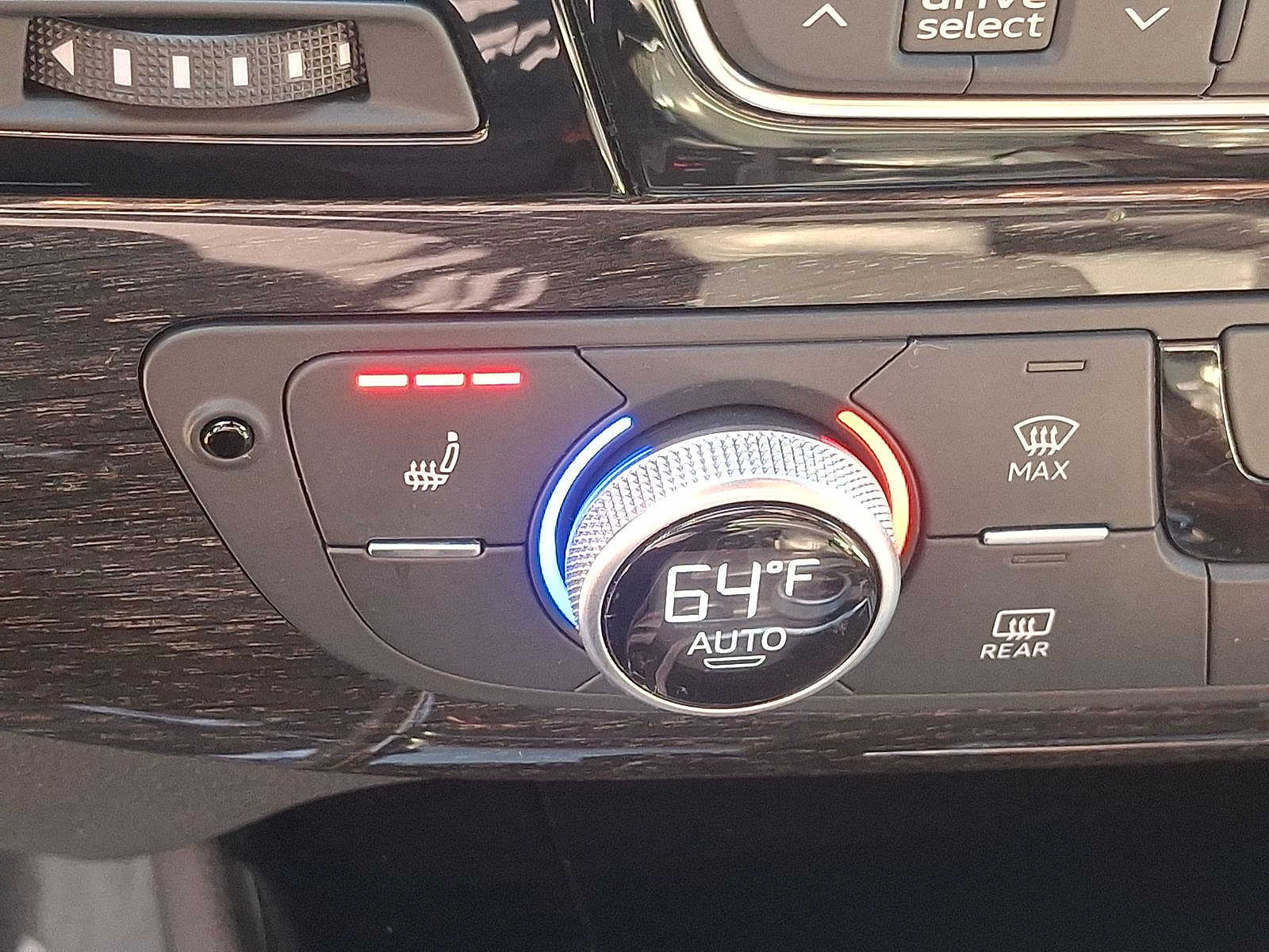 Thumbnail: 2019 Audi Q7 - 19