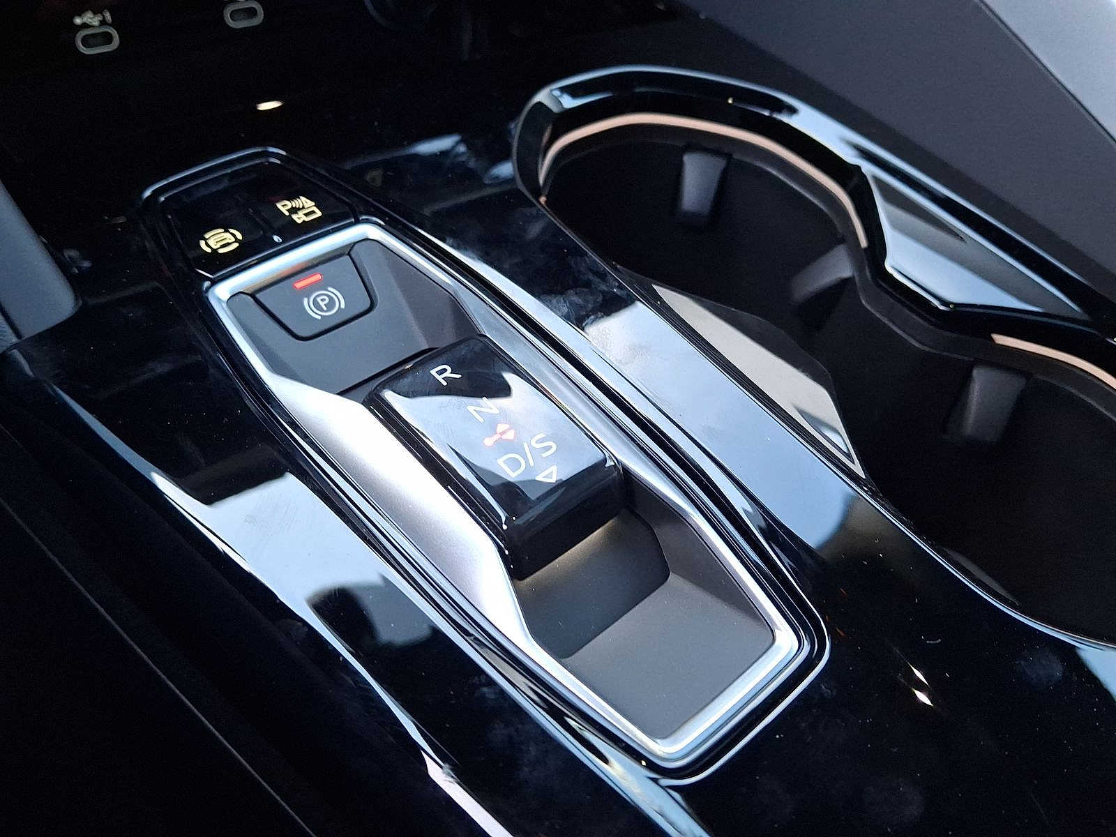 Thumbnail: 2025 Audi Q5 - 13