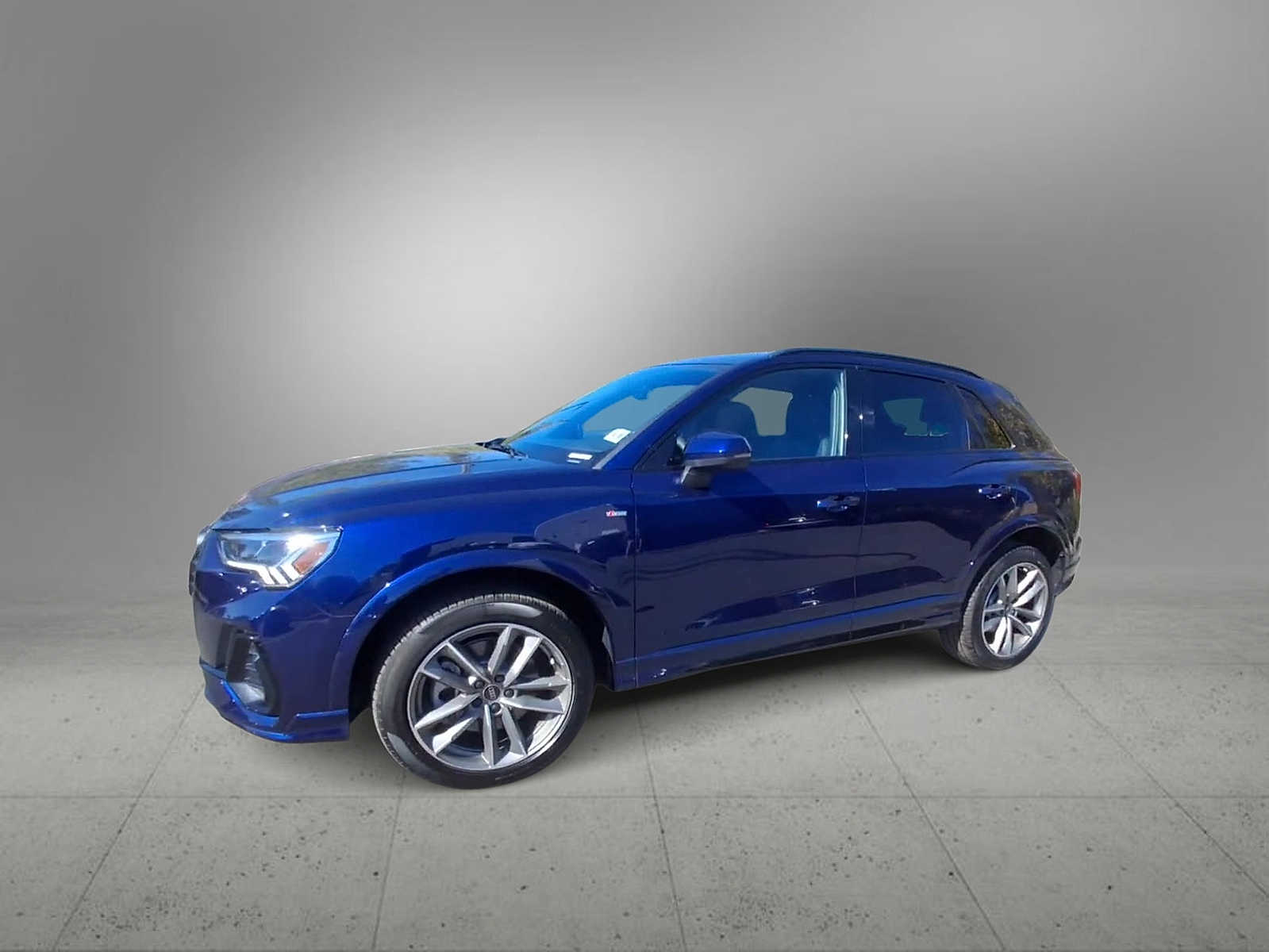 2025 Audi Q3 S line Premium photo 4
