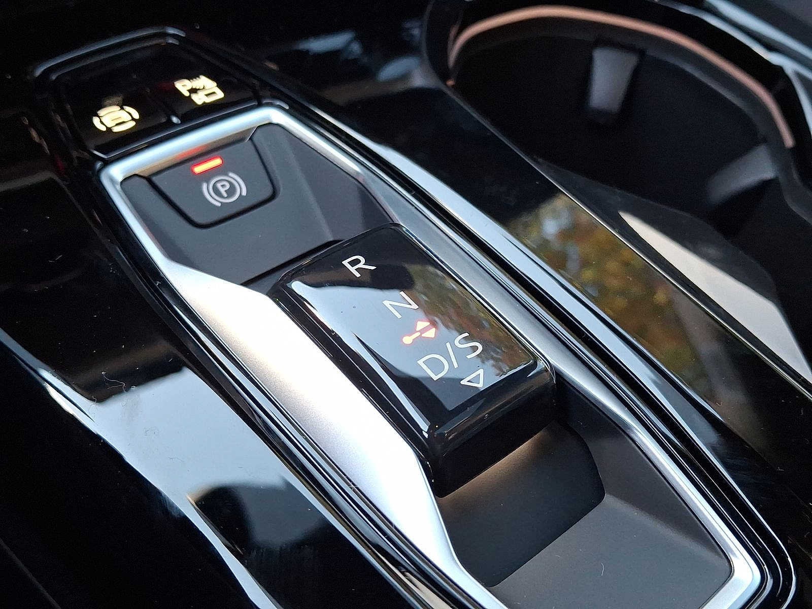 Thumbnail: 2025 Audi Q5 - 13