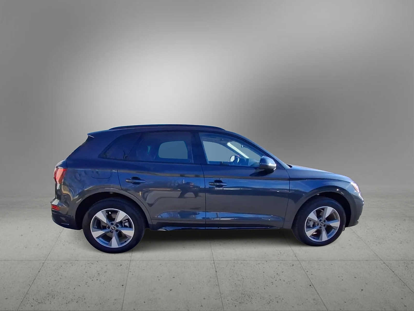 Thumbnail: 2025 Audi Q5 - 8