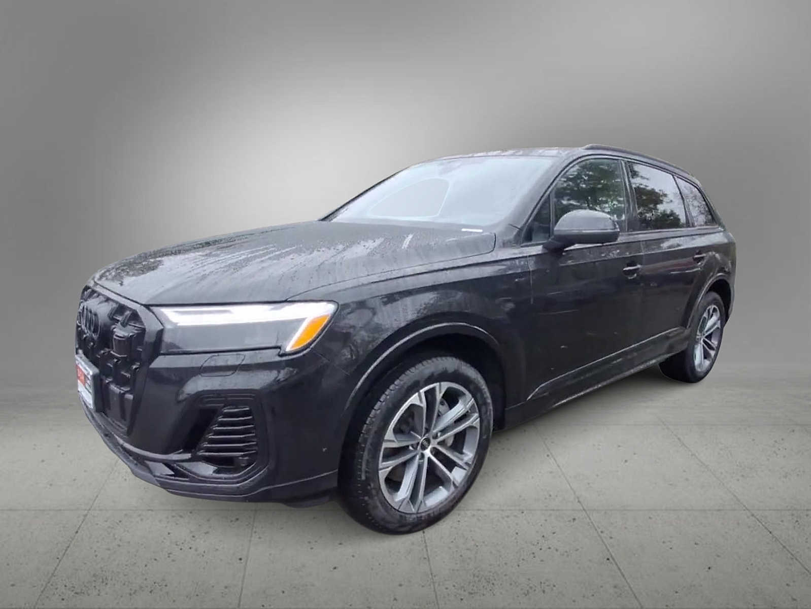 Thumbnail: 2026 Audi Q7 - 4